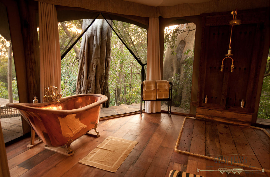   Mara Plains bathroom (photo credit: Africa House Safaris)  