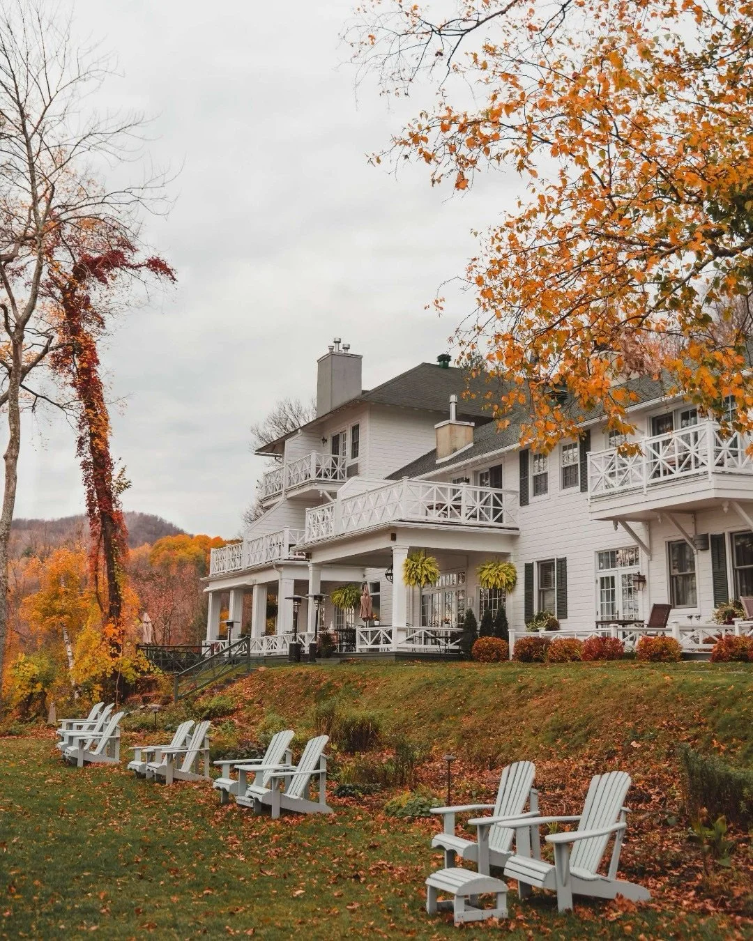 Our very own Margaret recently ventured to Canada to explore Quebec City, Montreal, and more, and she was nothing short of charmed! Visit our Wanderblog at the link in our bio to read about her stays at some of the region&rsquo;s most stunning luxury