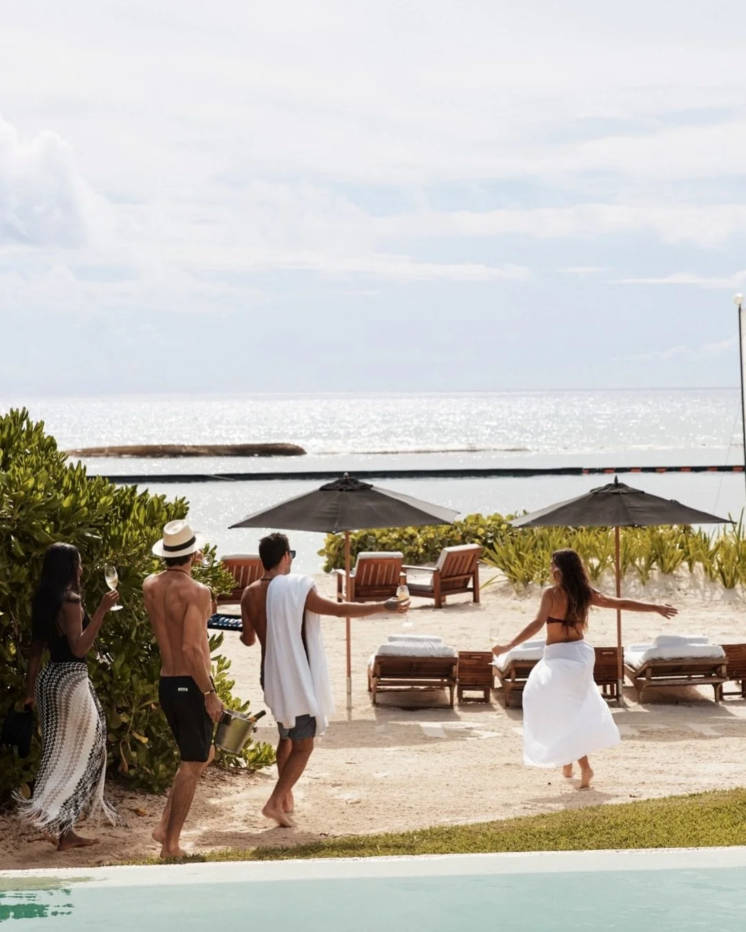 From Rosewood Mayakoba on the Riviera Maya to the brand-new Rosewood Mandarina near Puerto Vallarta, our pals at Rosewood have Mexican luxury covered from coast to coast. Visit our Wanderblog at the link in our bio to learn more about both stunning r