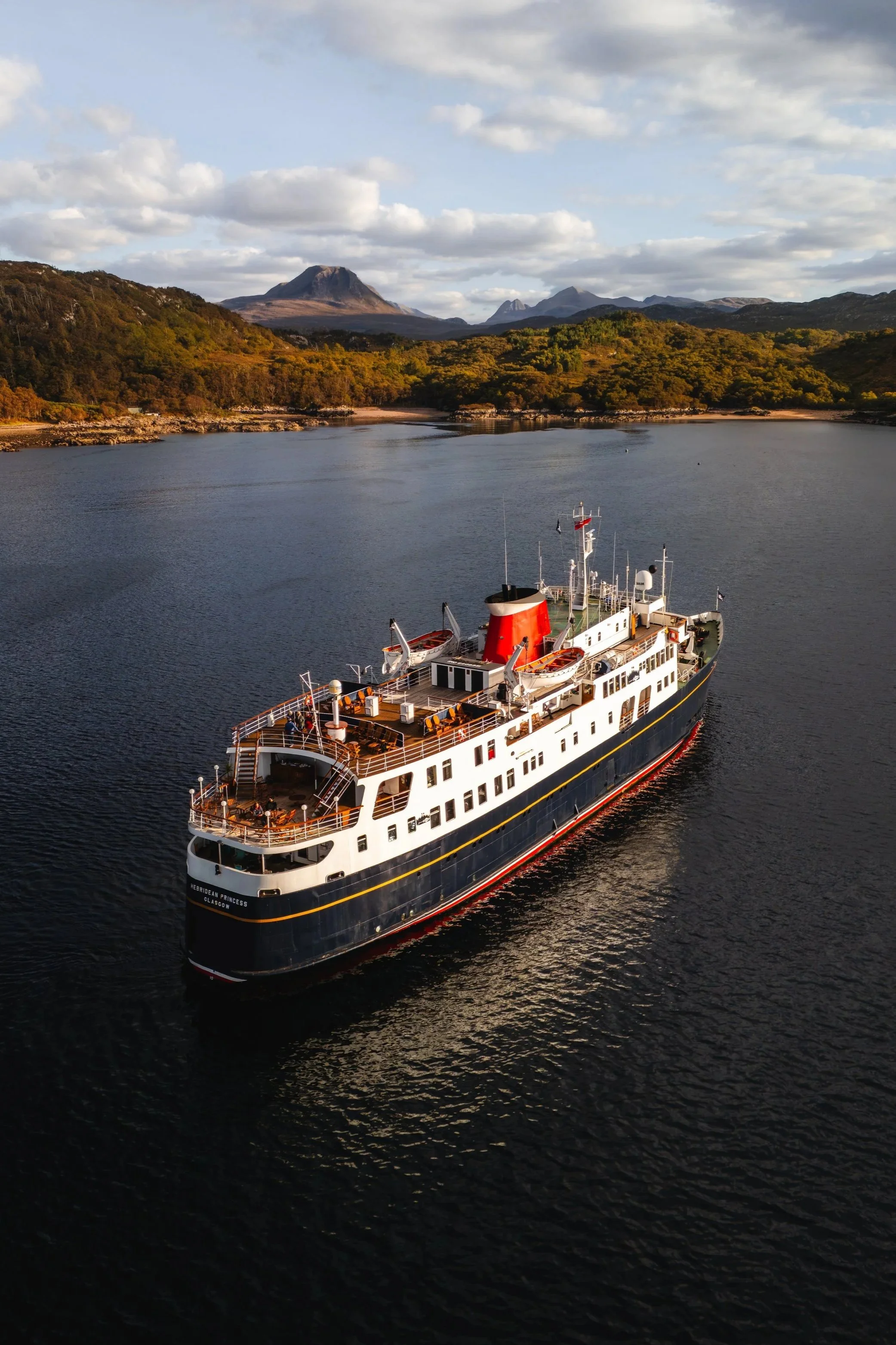 Discover the Scottish Isles Aboard the Hebridean Princess 