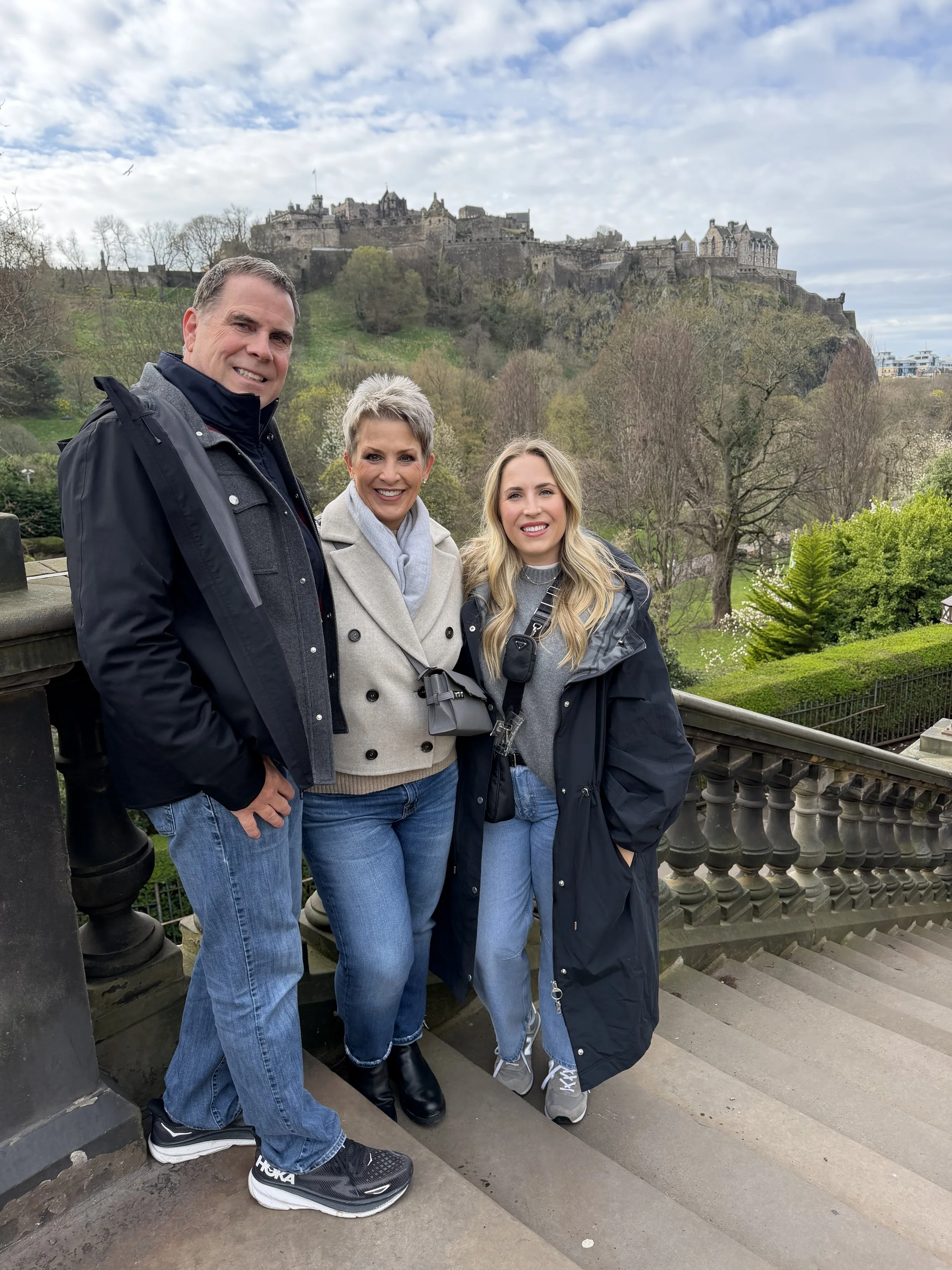 Poe travel clients in Edinburgh with a private guide