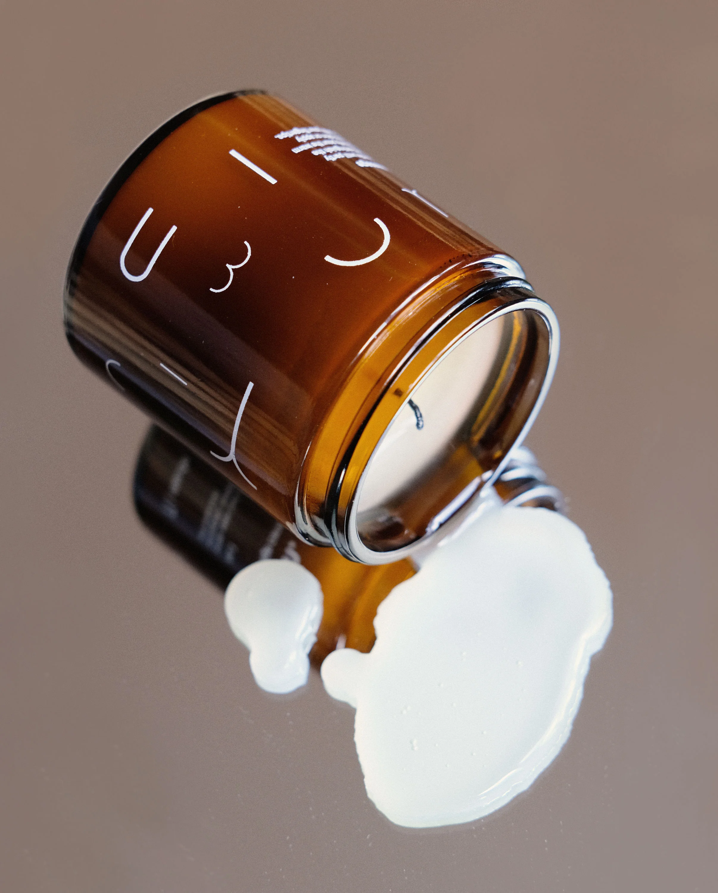 muade-burn-wax-1.jpg