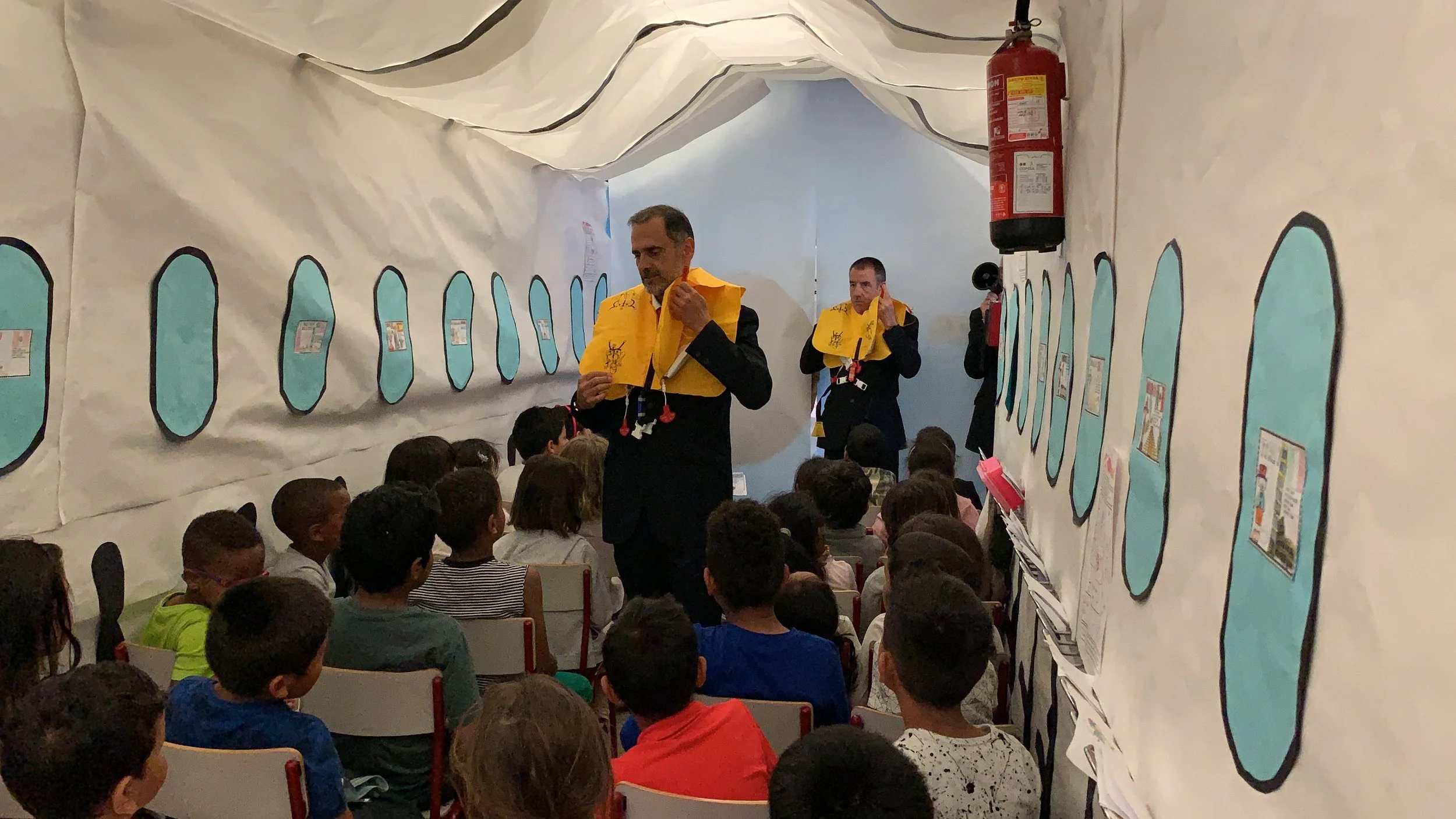 Un avión en el pasillo! Con la colaboración de personal de Iberia