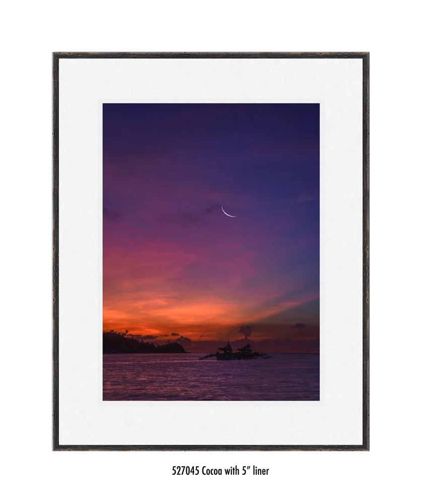 Crescent-Moon-tale-527045-5-wht.jpg