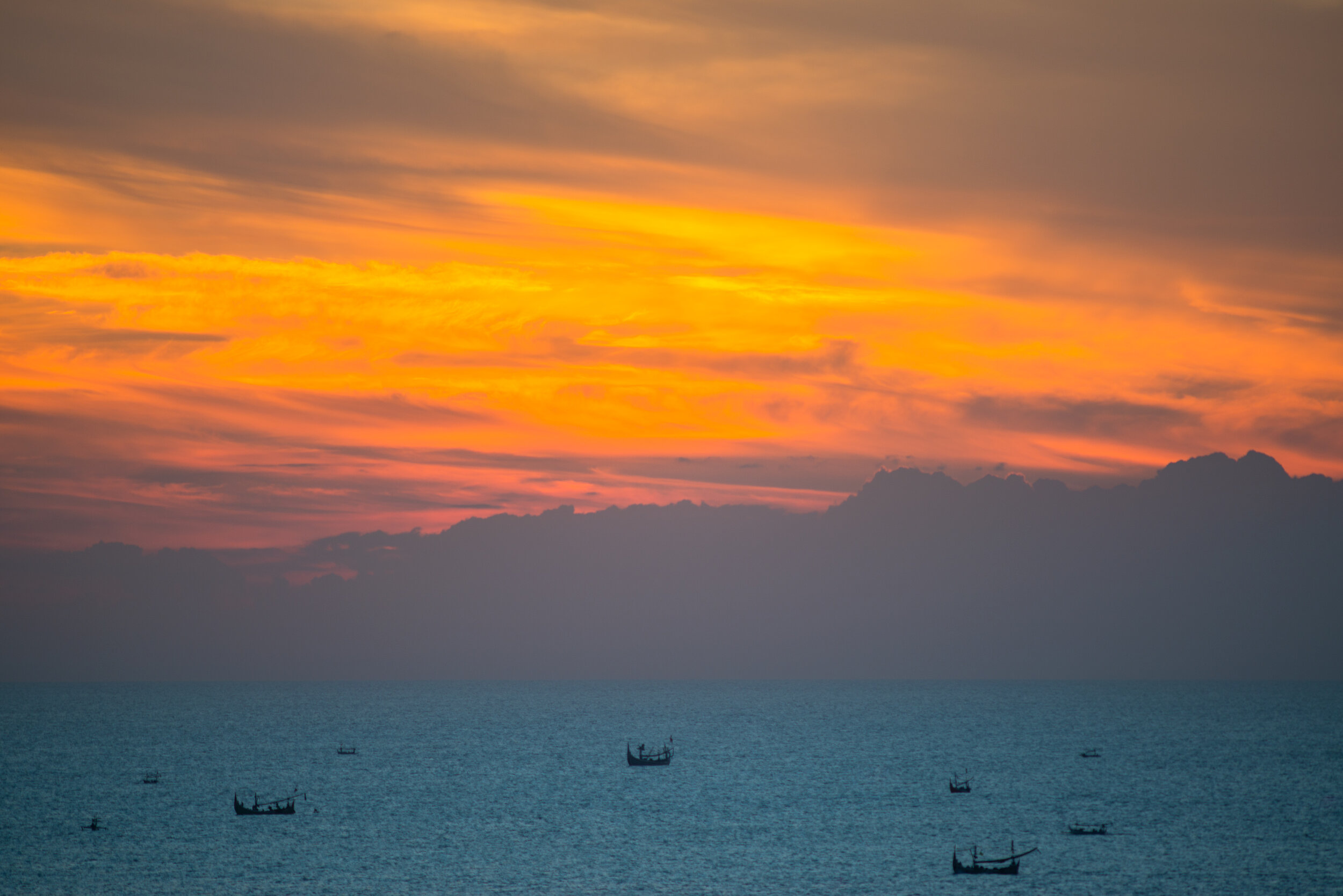 Sunset-boats.jpg