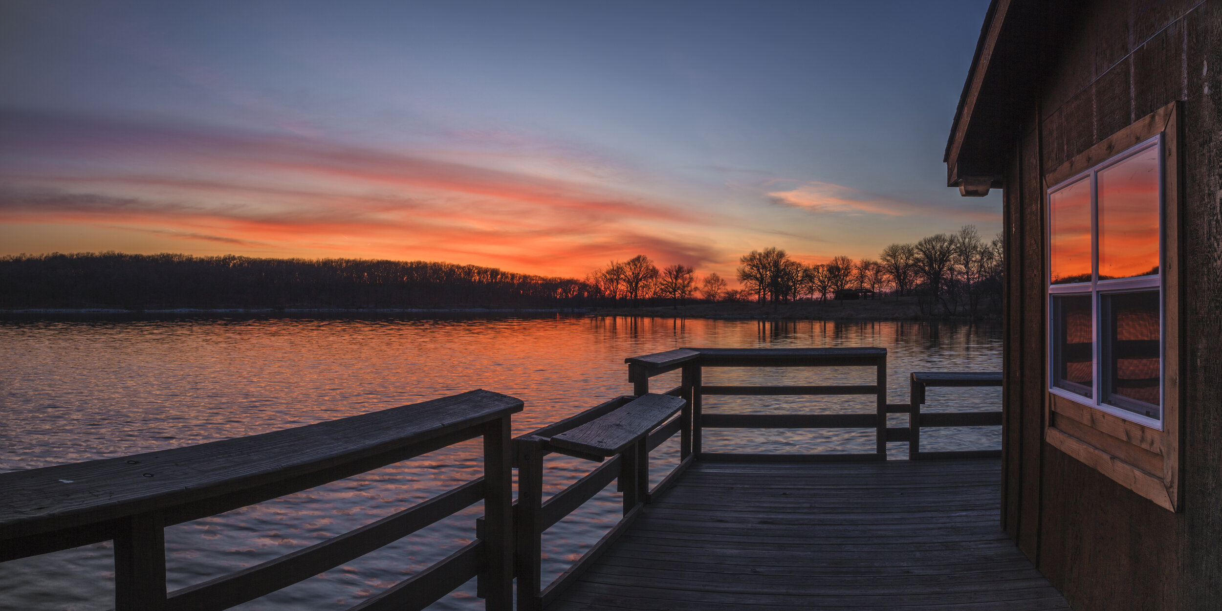 Lake Aquhabi sunset.jpg