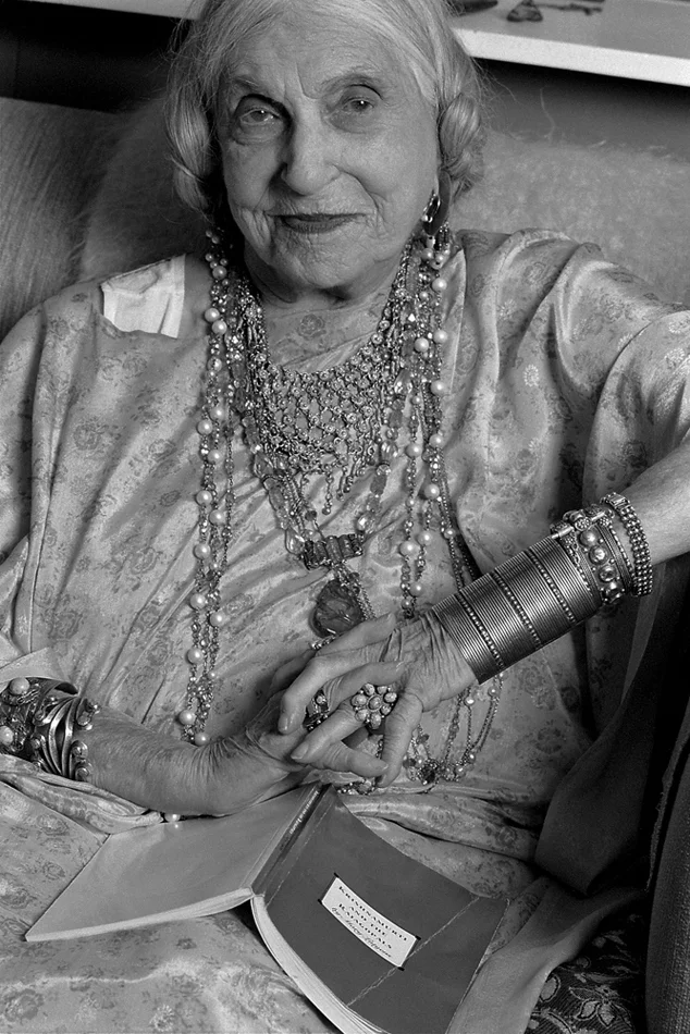 Beato_web_portrait_11_o.jpg