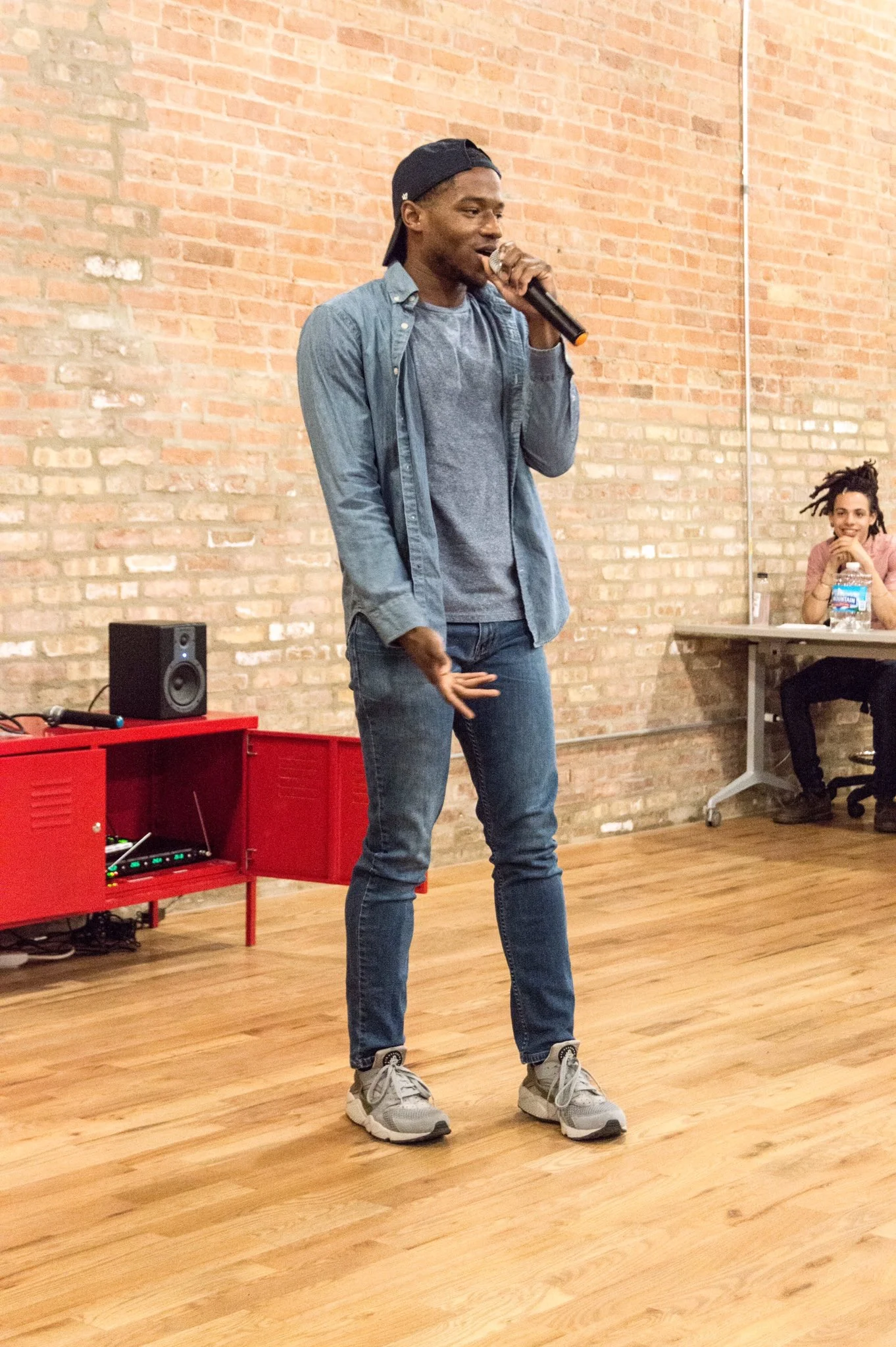 WORLDOFi Open Mic Poetry Slam. Photo by Asha W.