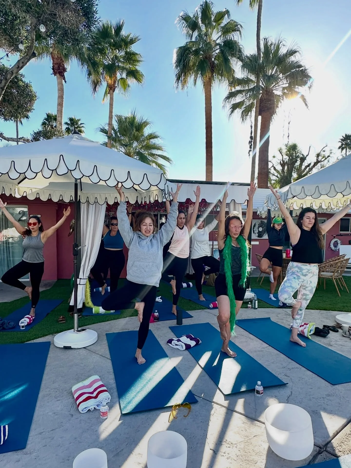 Most burnout isn&rsquo;t from working too hard.⁣ It&rsquo;s from never fully coming down. 😮&zwj;💨⁣
⁣
High-achieving women live in go-mode. Deadlines. Decisions. Texts. Travel. Appointments. Housework. Repeat. Sound familiar? I feel you. I constantl