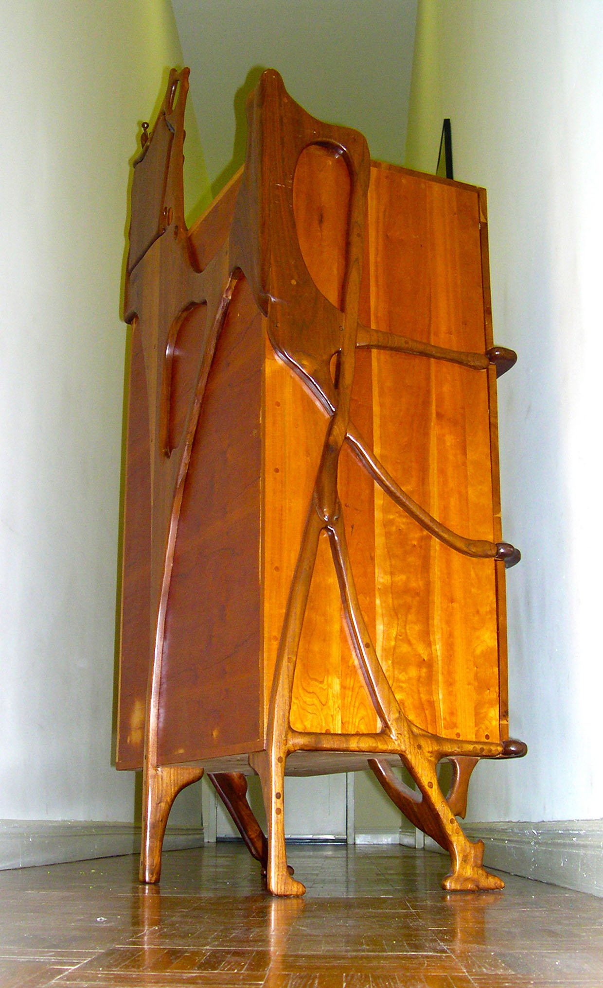 Dresser 1test.jpg
