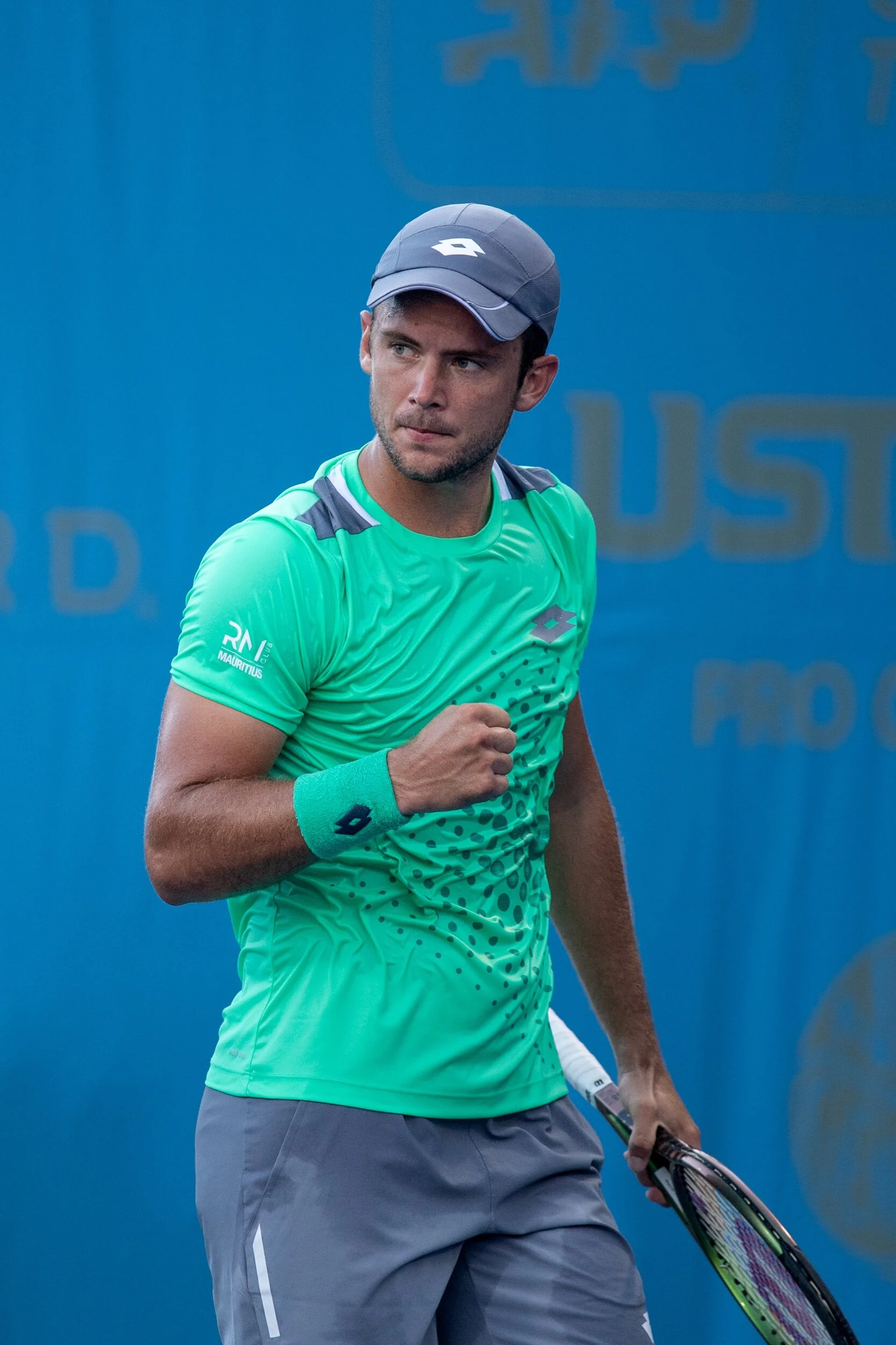 2C523AB5-8014-474A-8E03-784952F95179