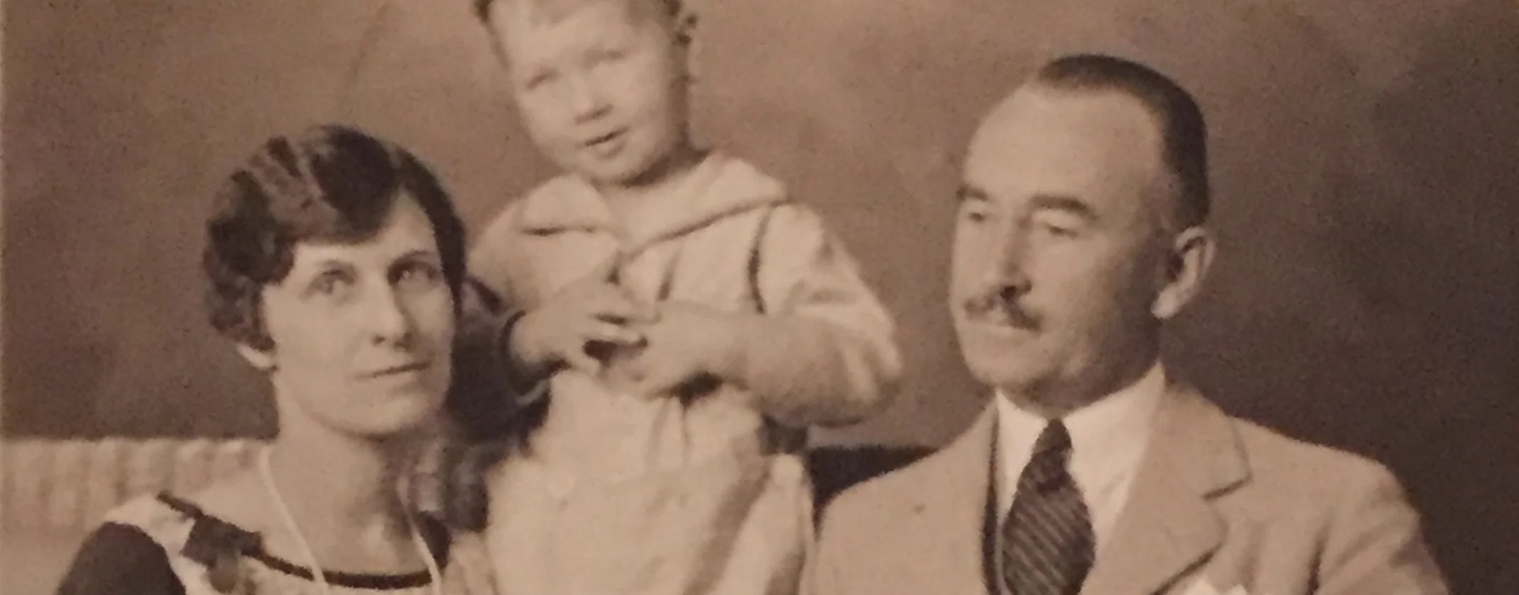 Dad with his Parents.jpg