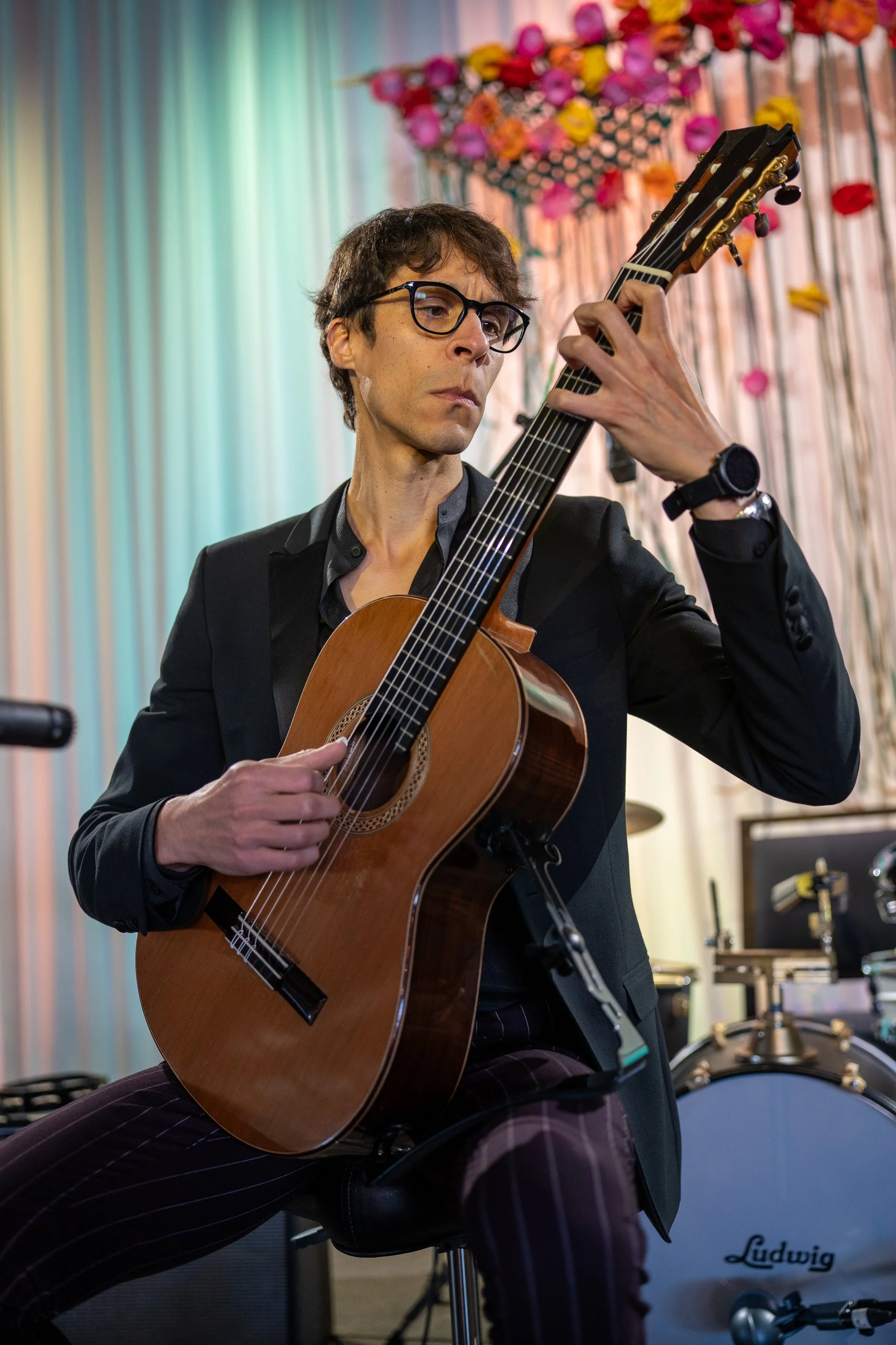 Classical Guitar Group Lessons with Craig Winston