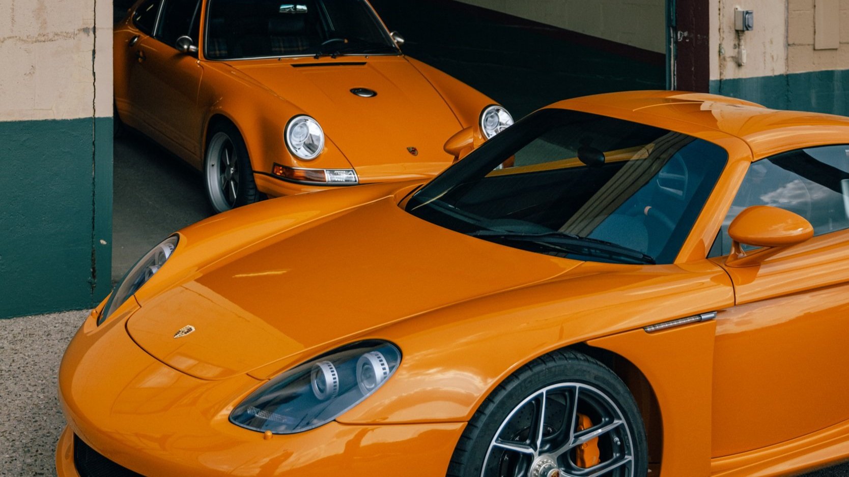 Signal_Orange_CGT_Singer_04.jpg