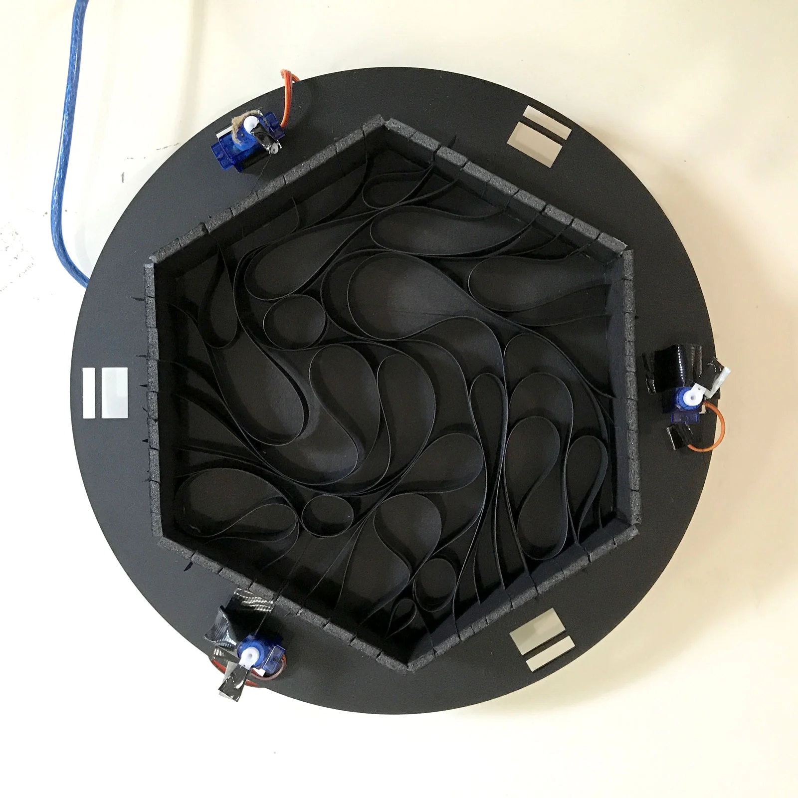 Adding the servo motors for multiplicity