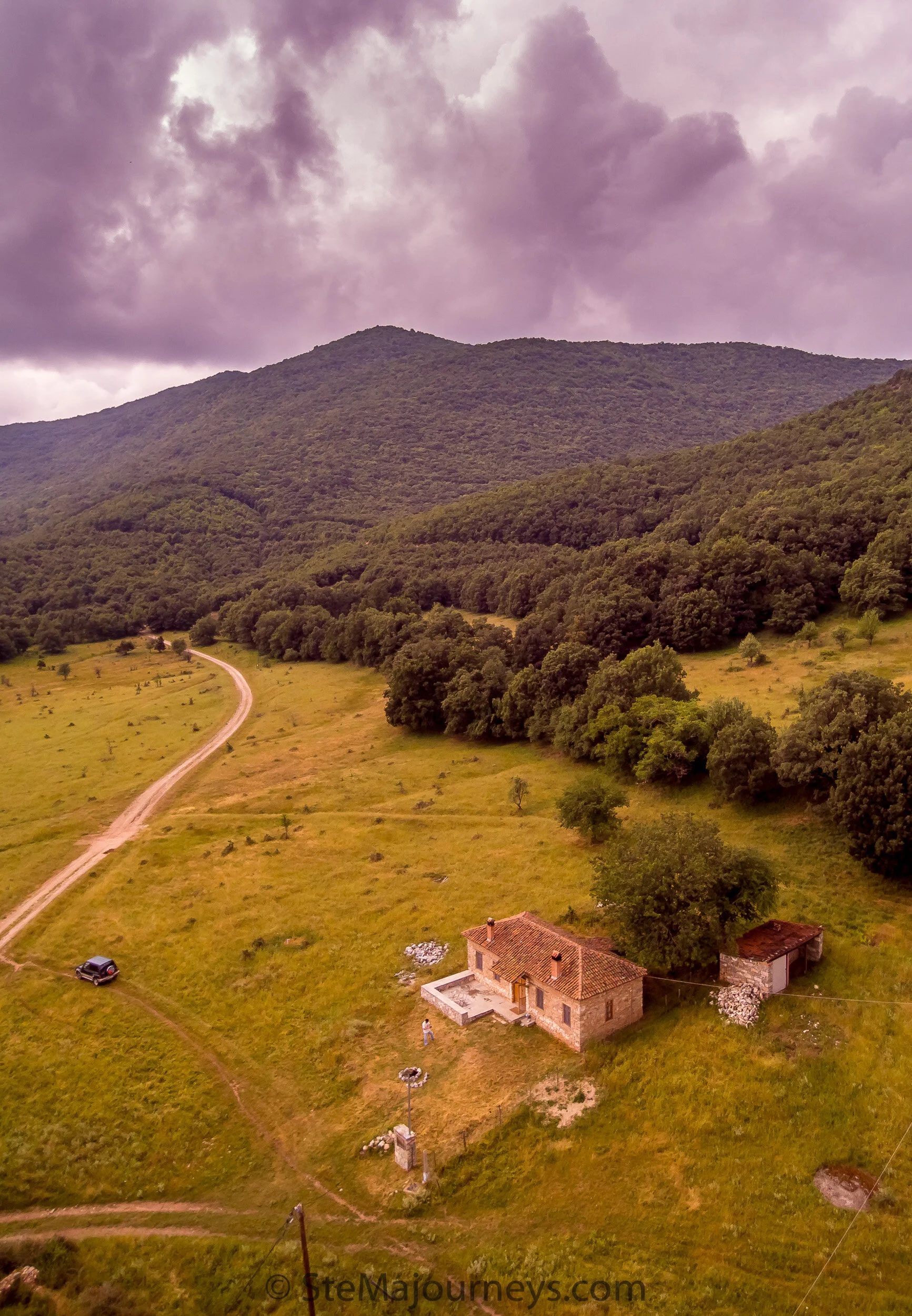 The terrestrial beauty of a rustic-chic Airbnb
