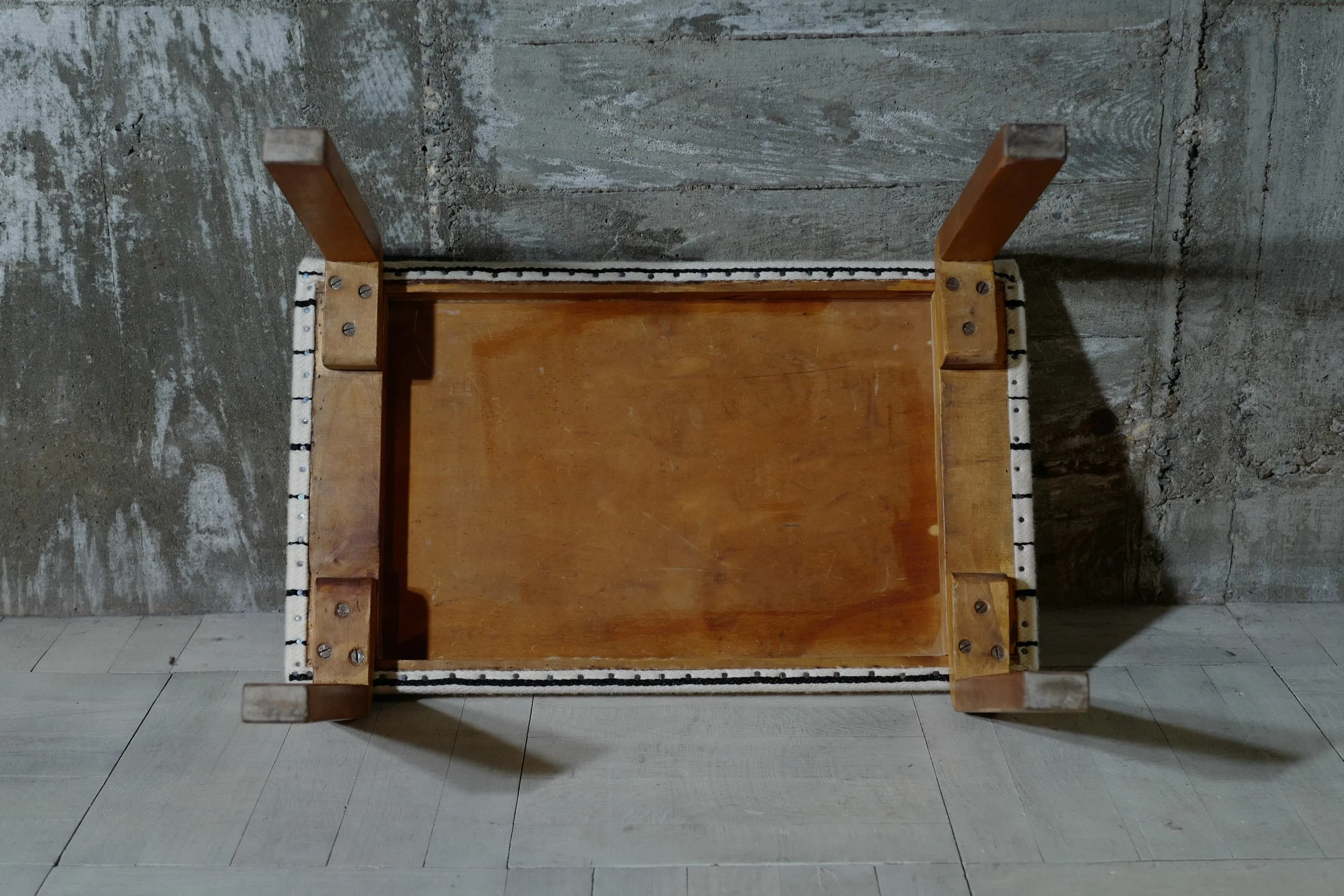 aalto bench war time leg