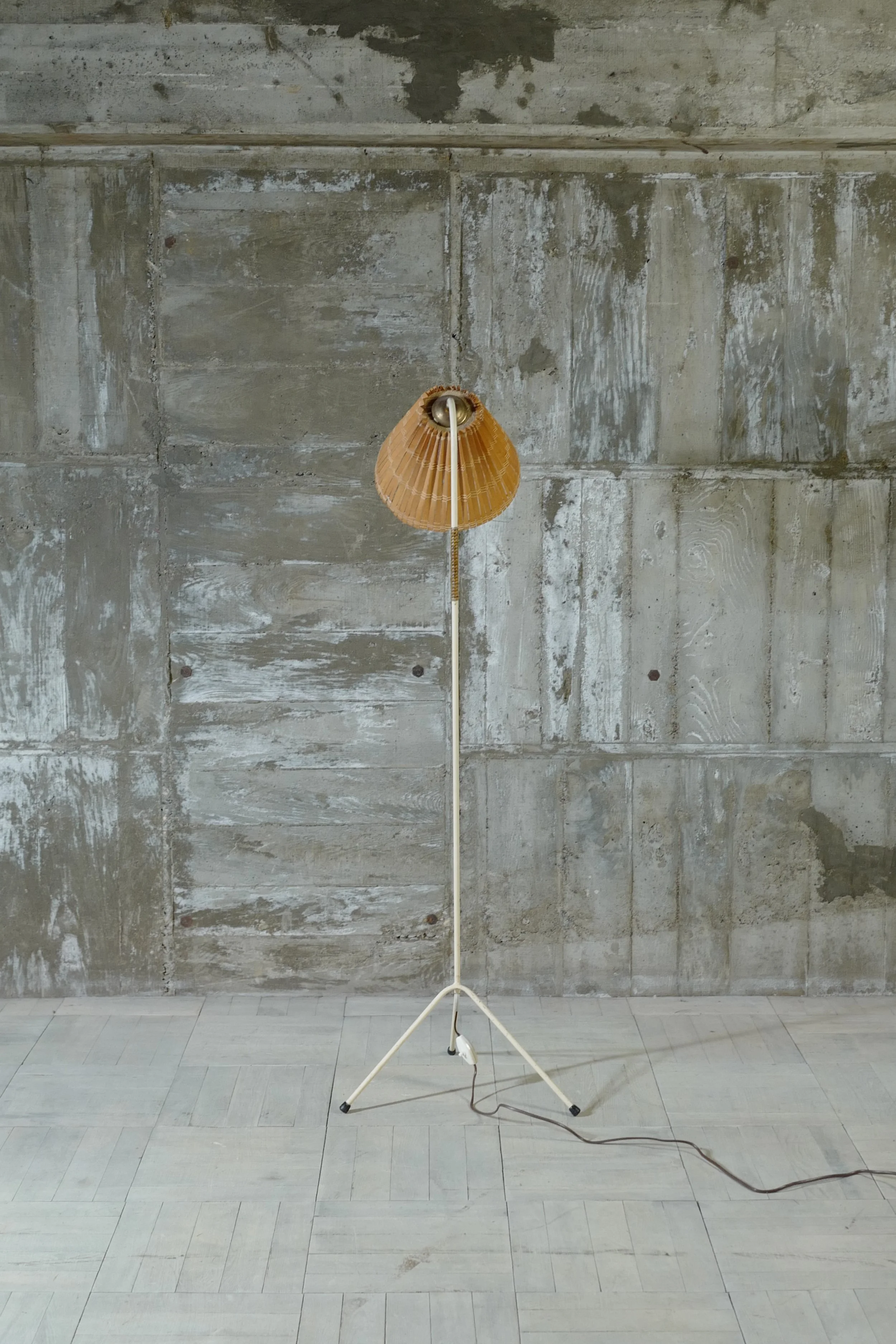 木製シェード　ラタン　ヴィンテージ　ビンテージ　フロアライト