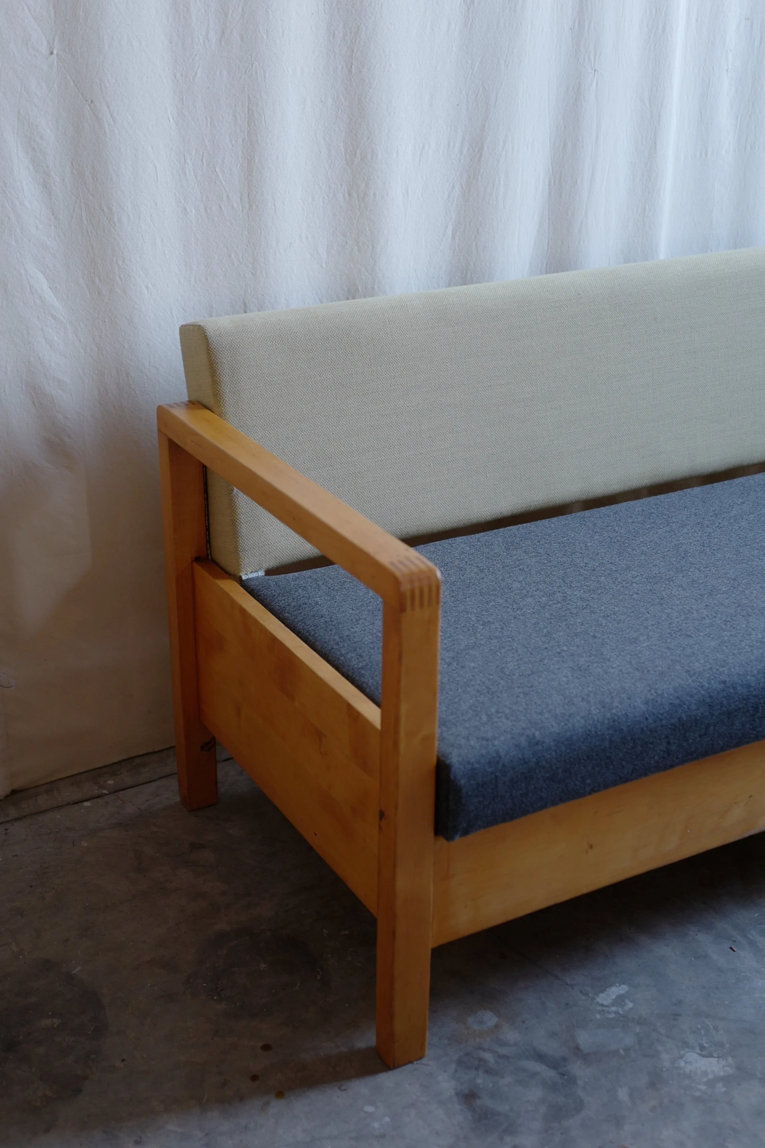 アイノアアルト　デイベッド