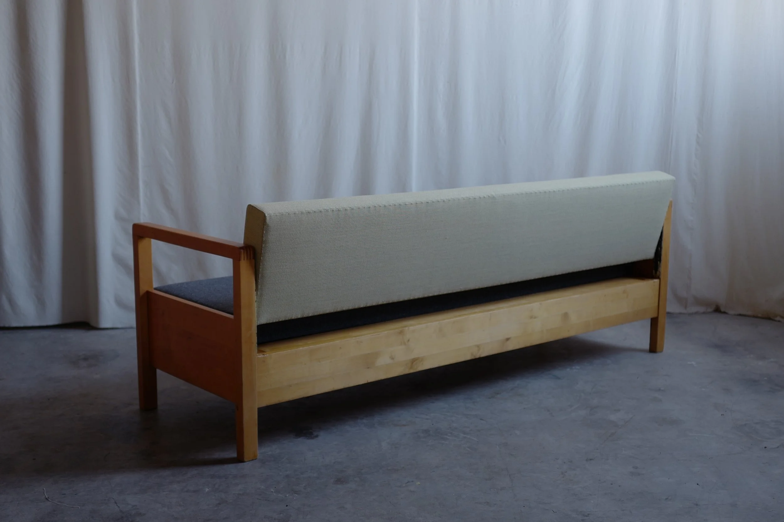 Aino Aalto daybed