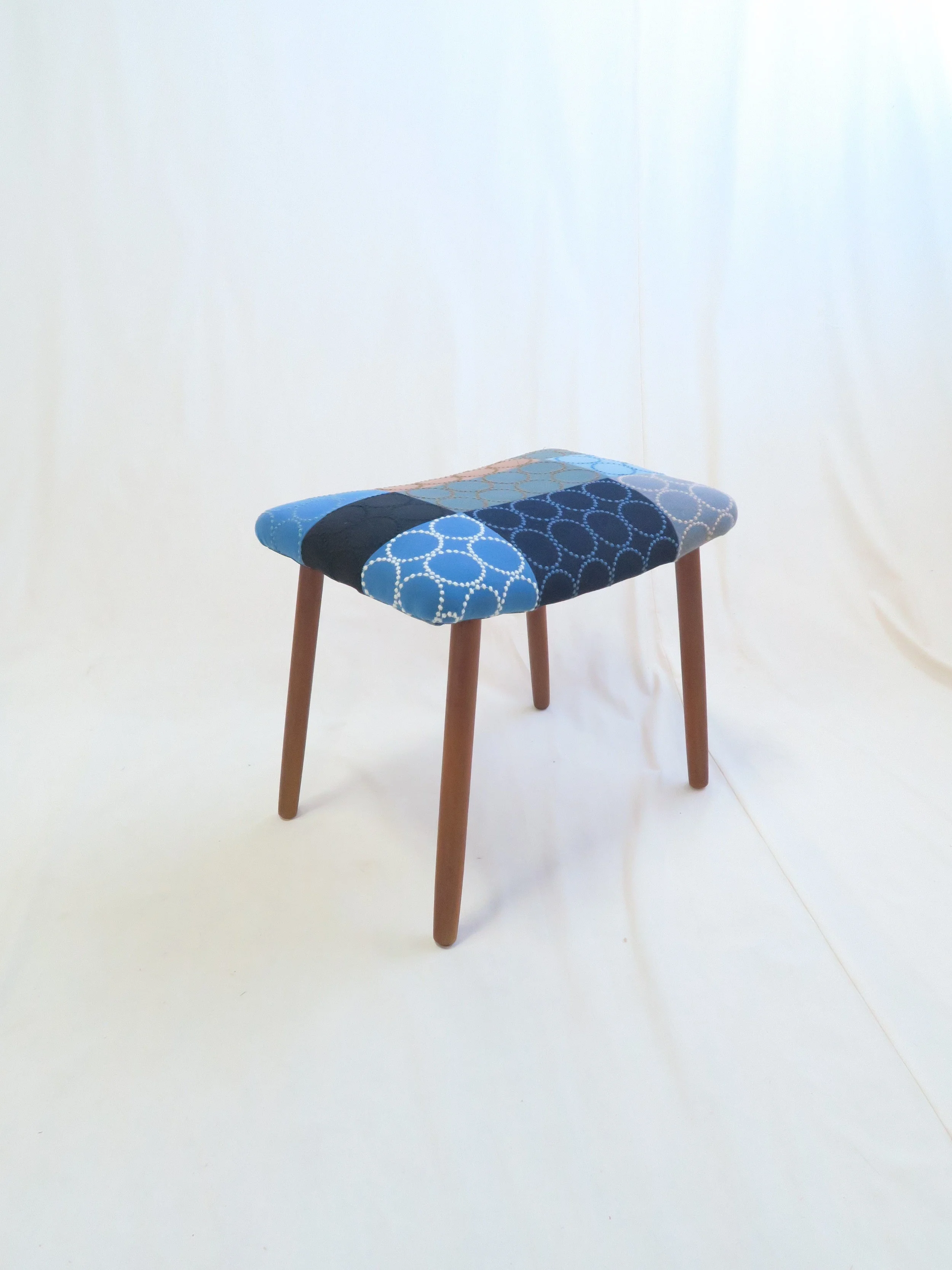 ミナペルホネン  北欧家具　スツール