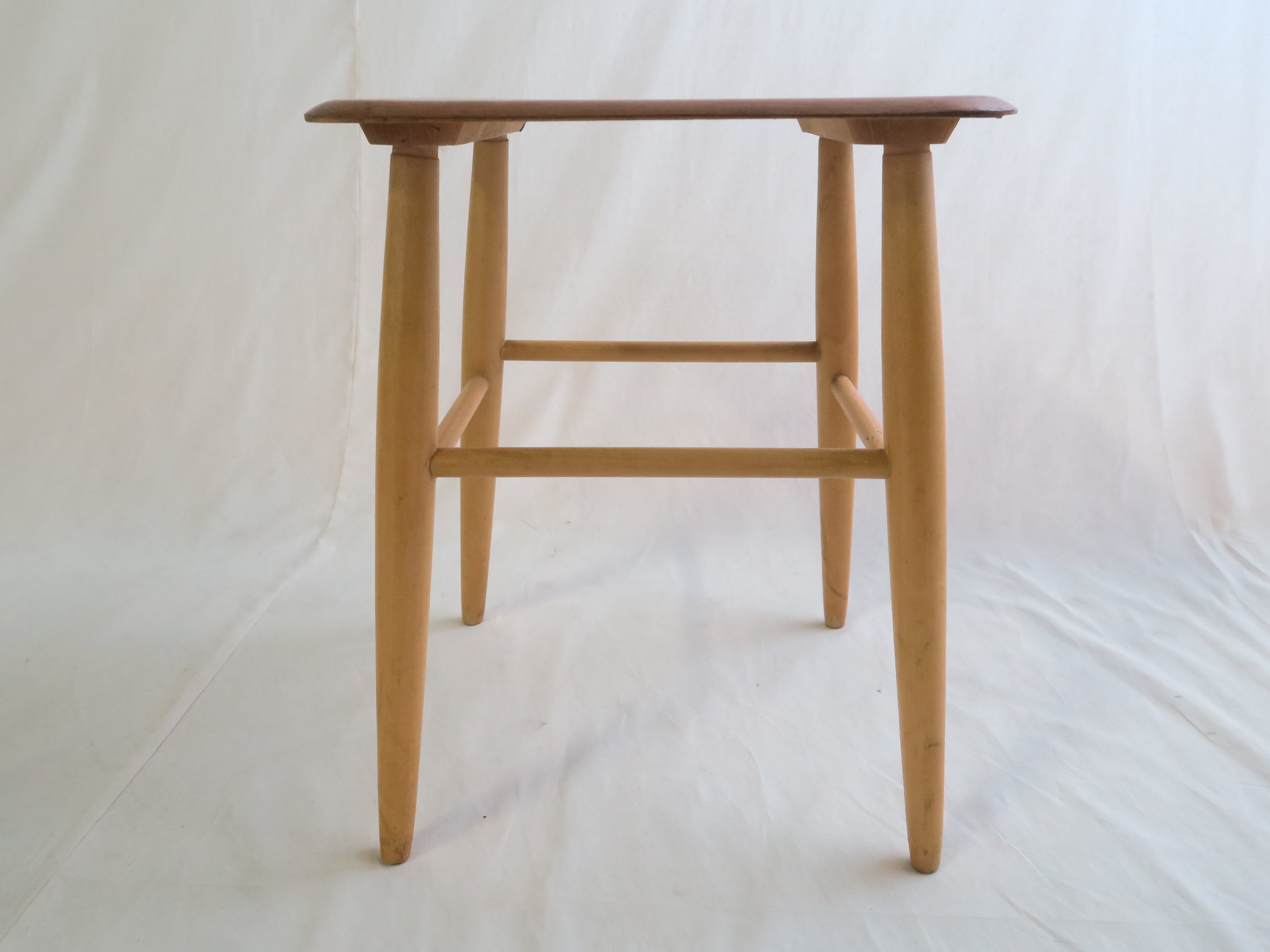 Ilmari Tapiovaara fanett stool — Ph.D. Ilmari Tapiovaara fanett stool — Ph.D.