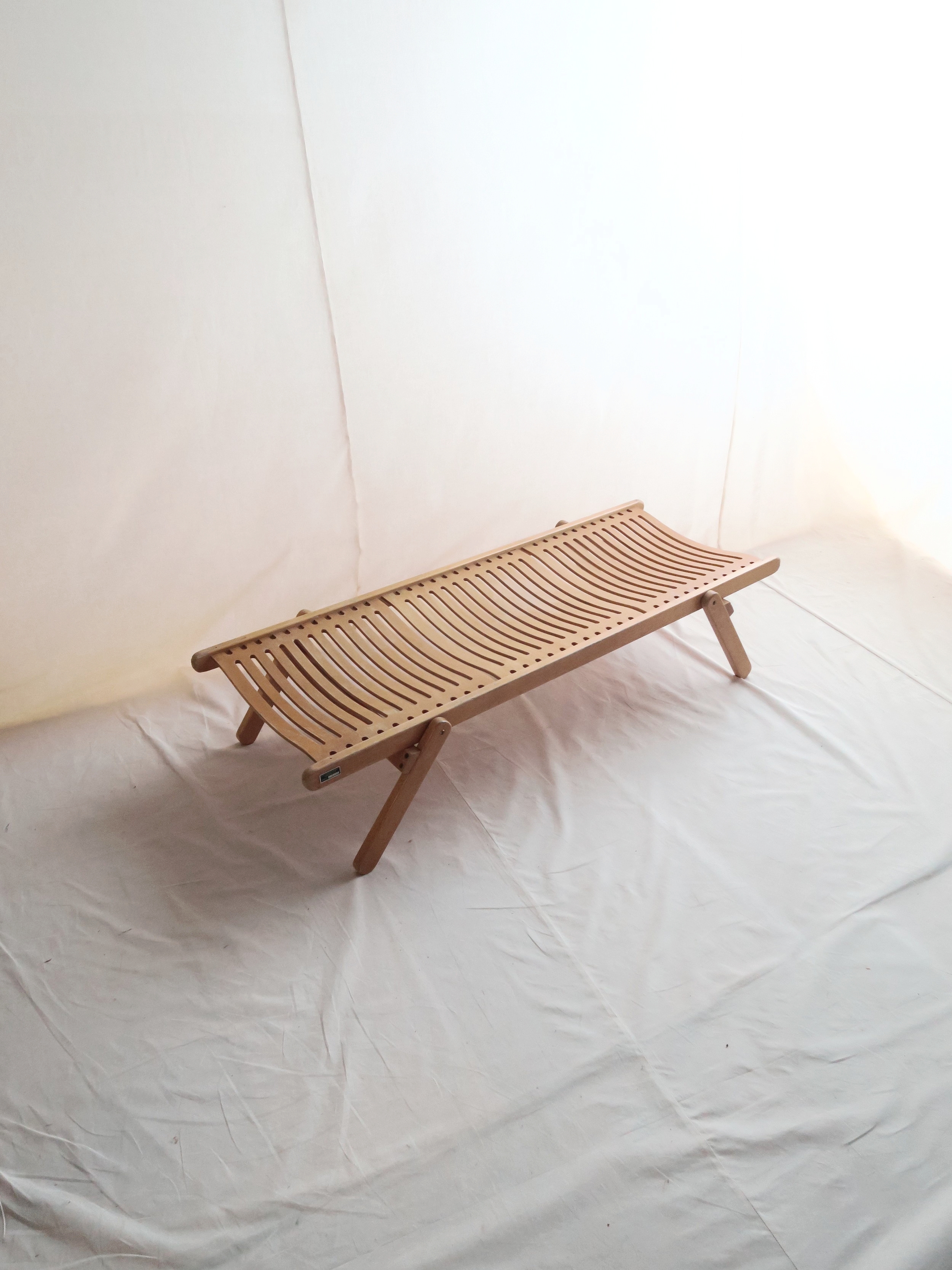 ニコクラリ　ベンチ