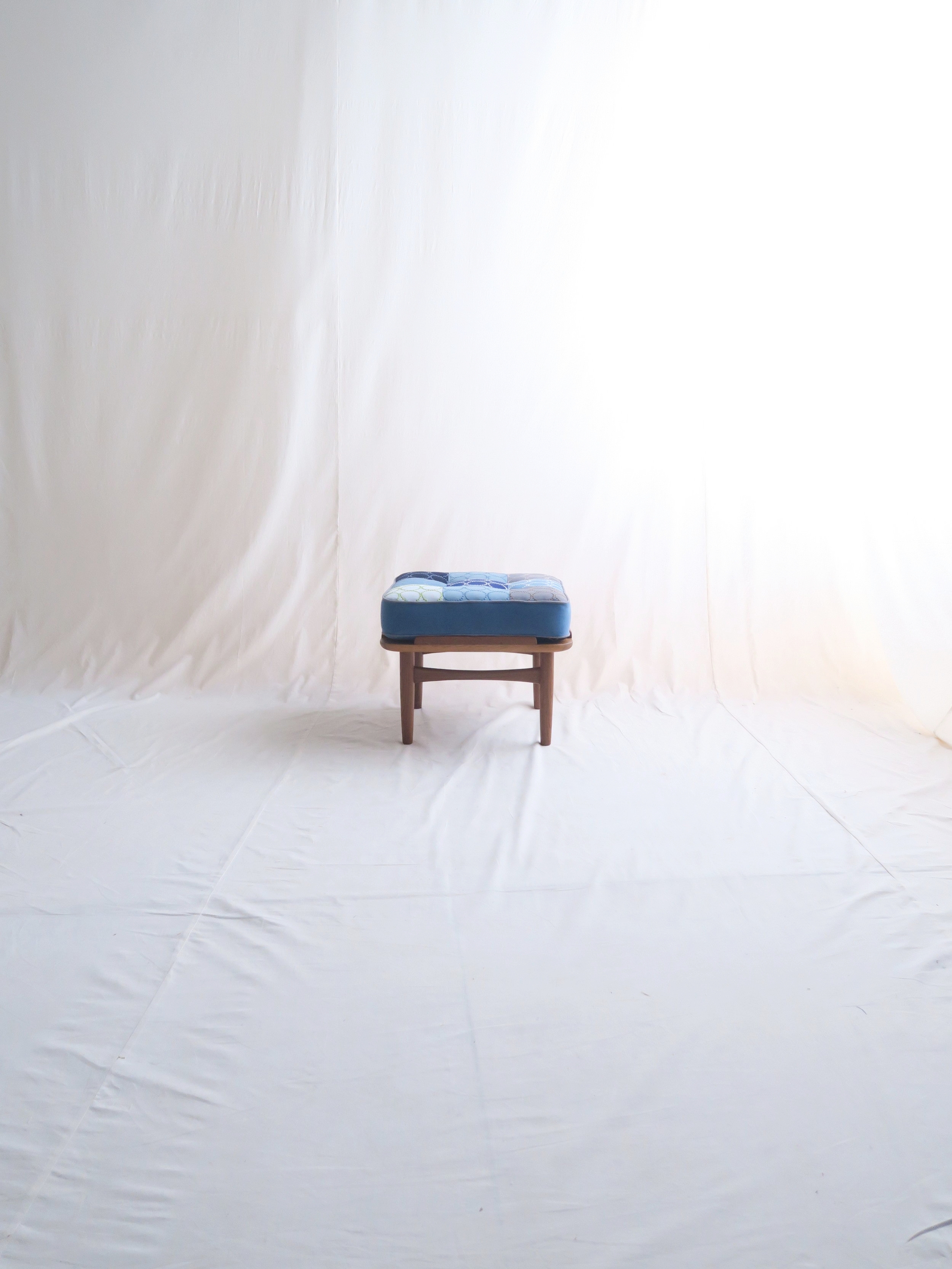 北欧家具　オットマン