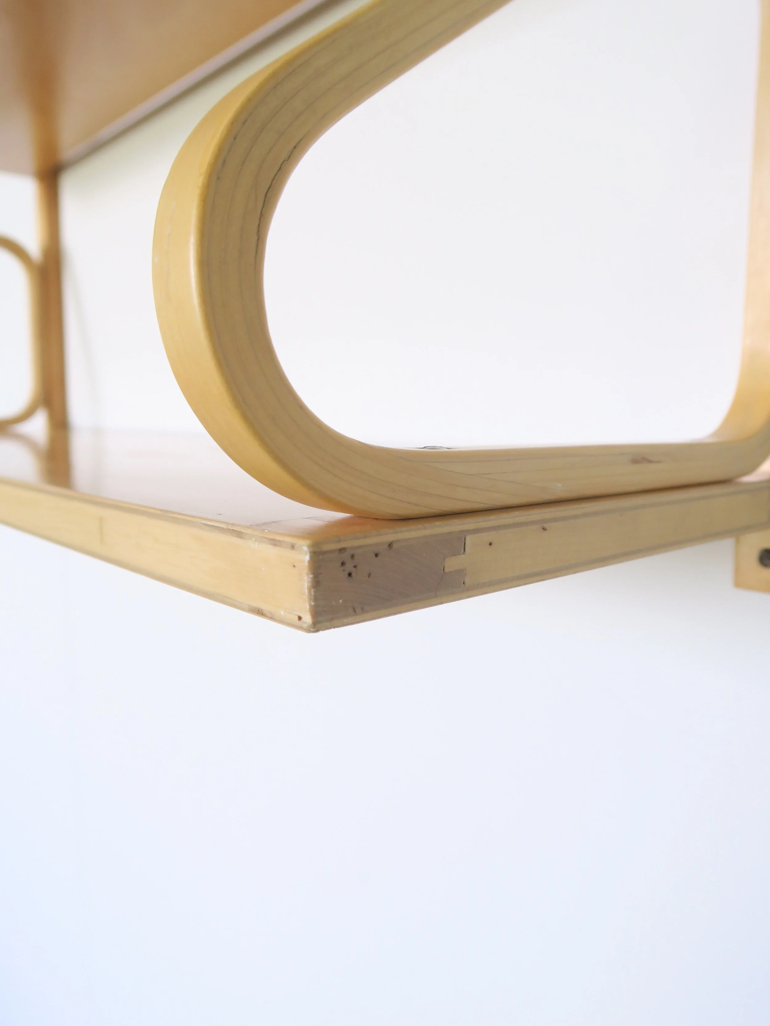 アアルト　シェルフ 2段