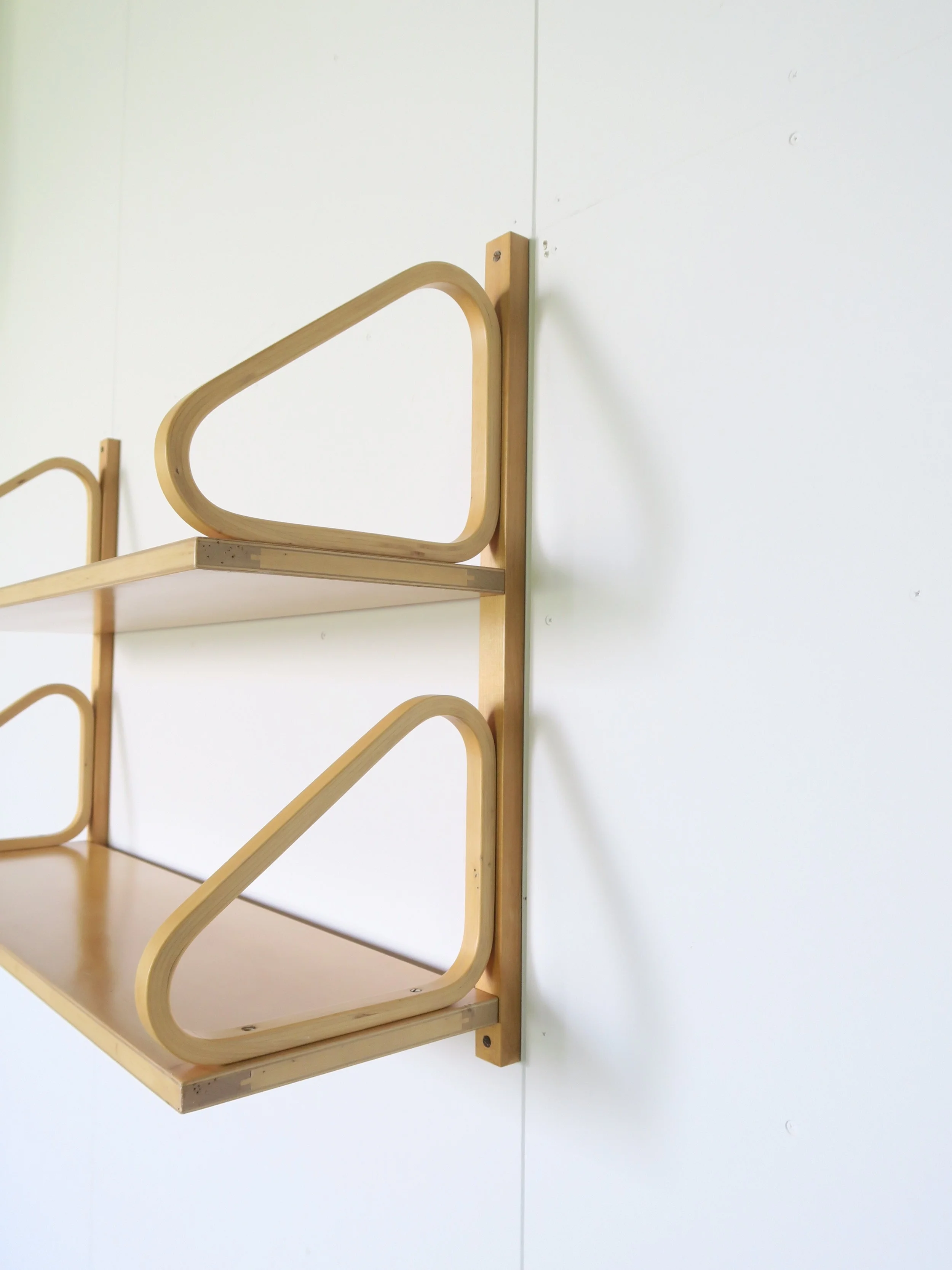 アアルト　シェルフ 2段