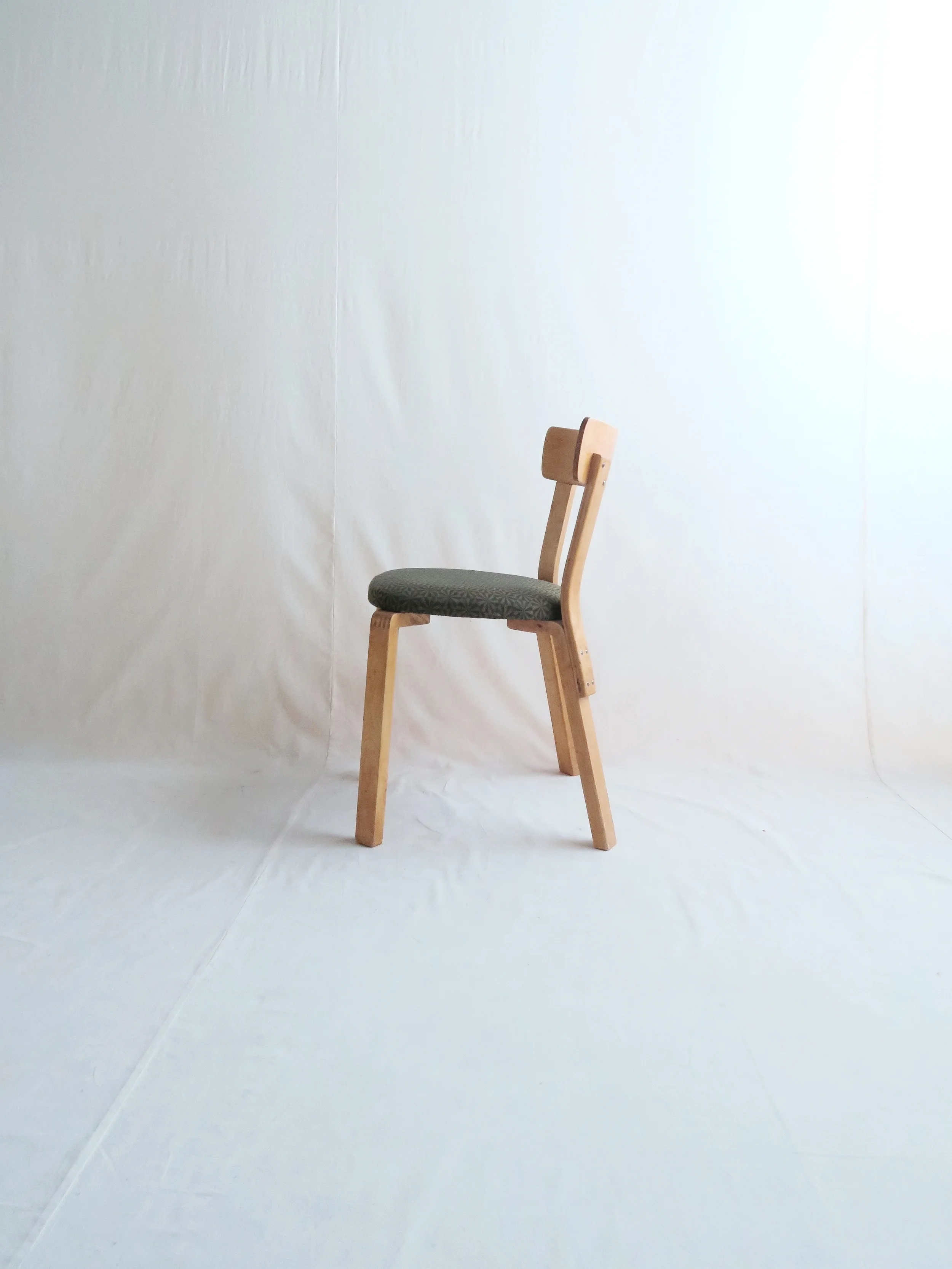 アアルト　チェア69　war-leg