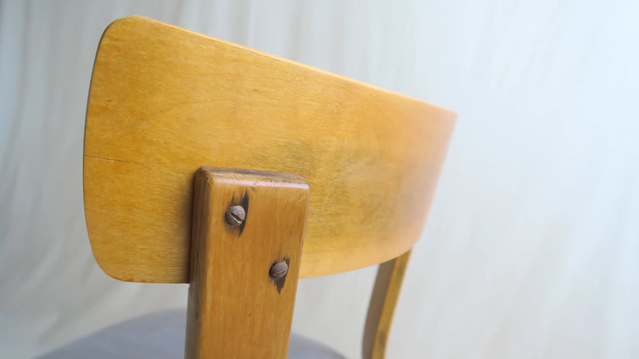 アアルト　チェア69　war-leg