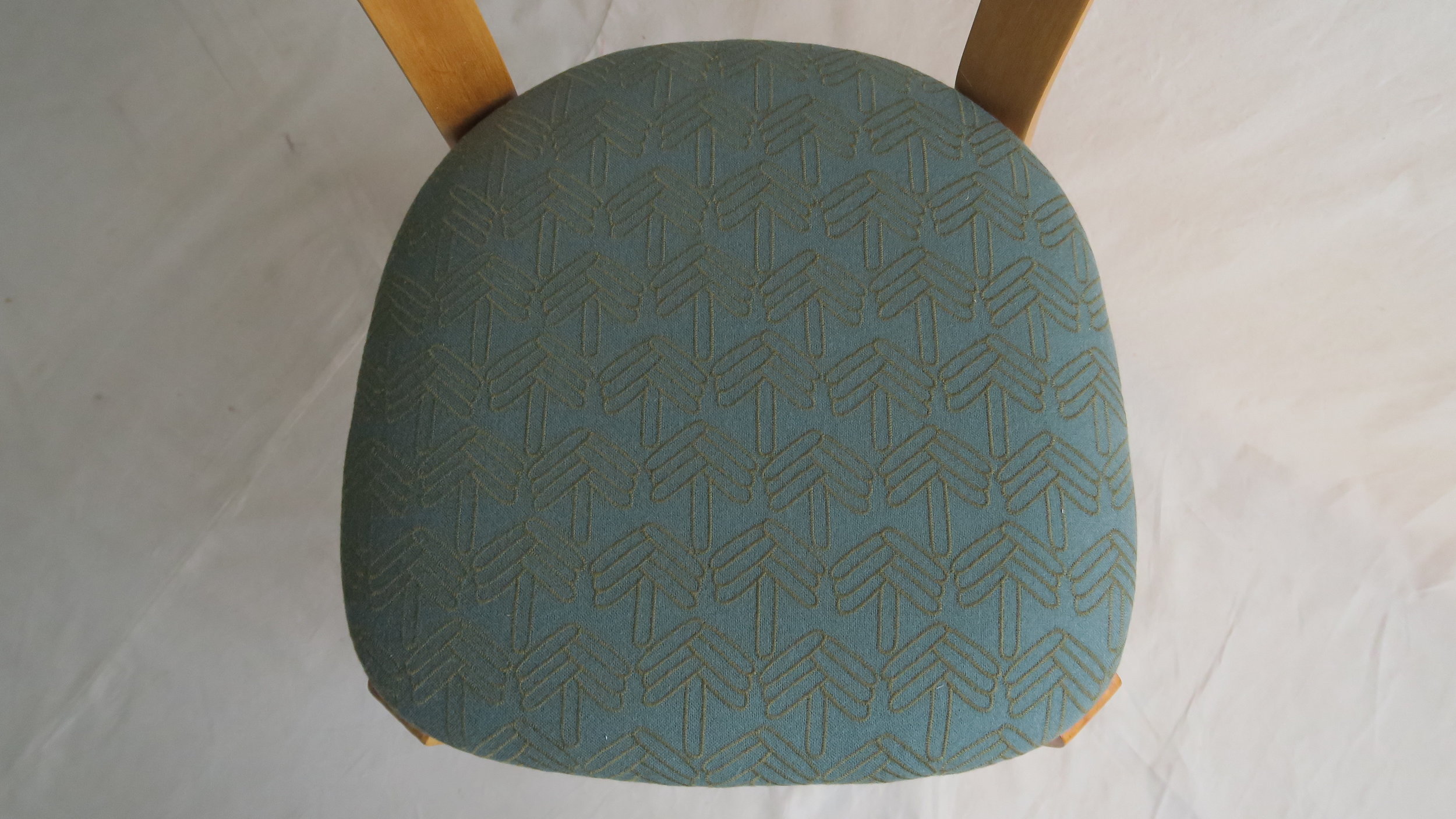 アアルト　チェア69　war-leg