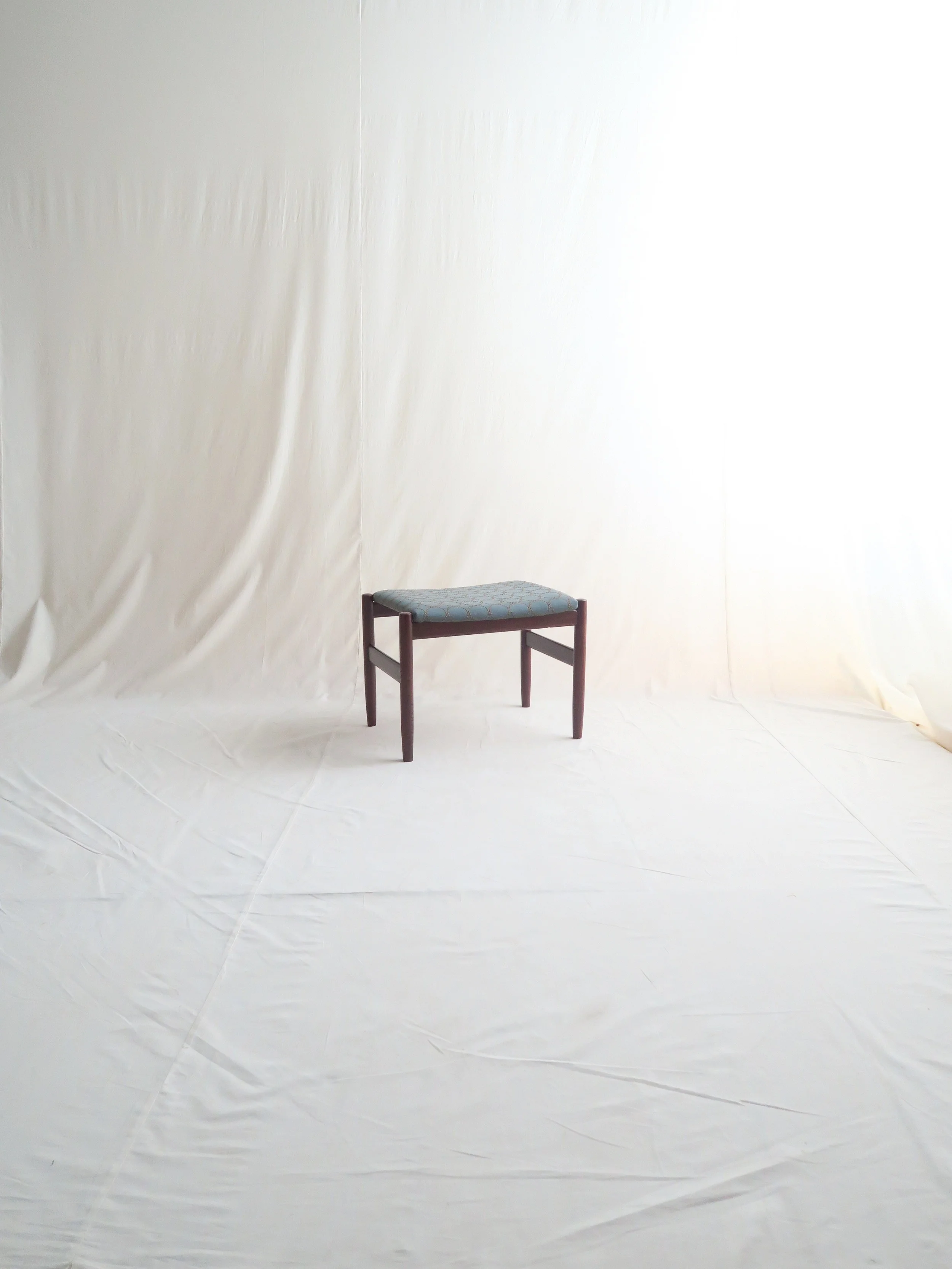 ミナ　スツール