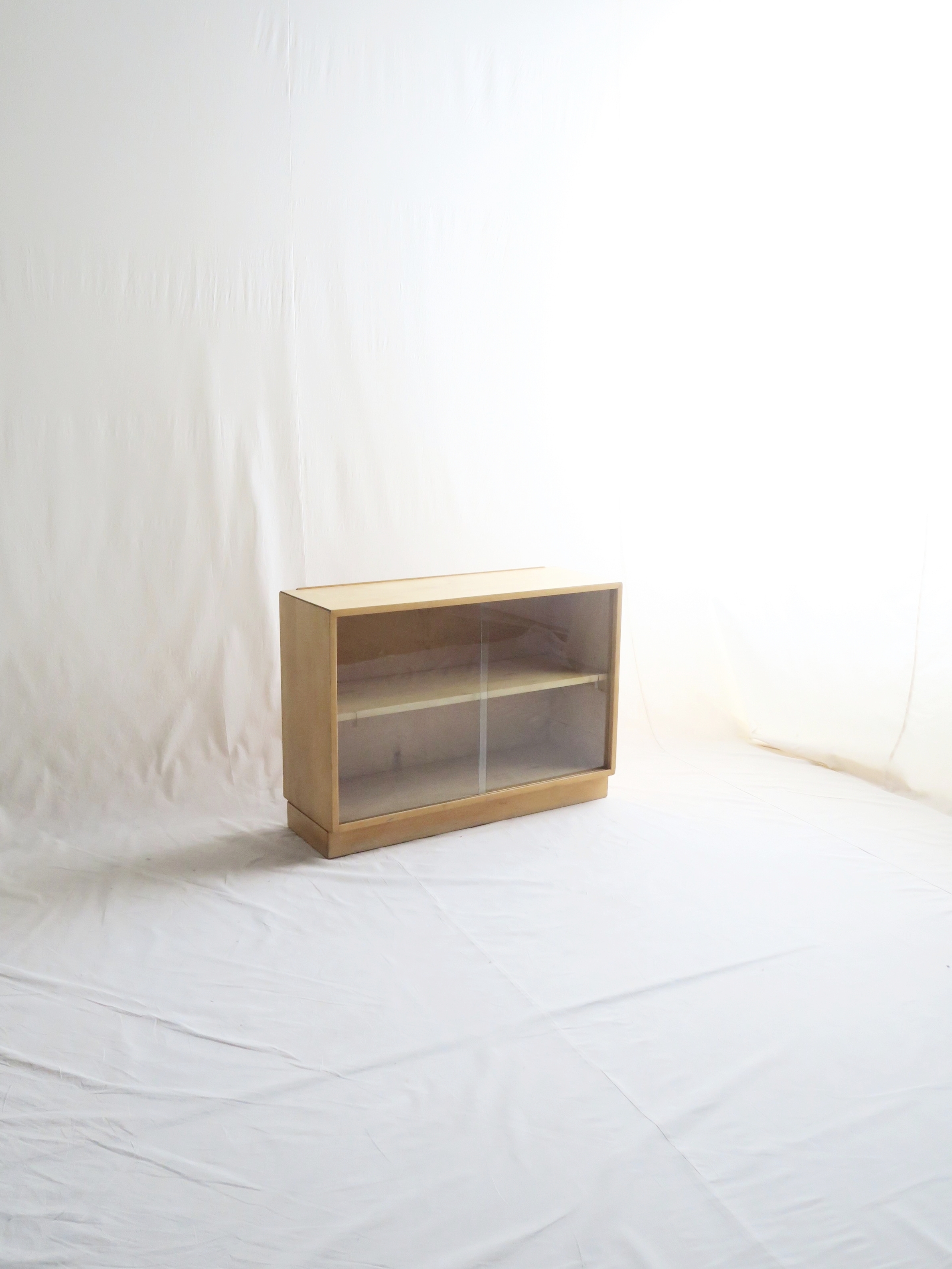 アアルト　キャビネット　食器棚