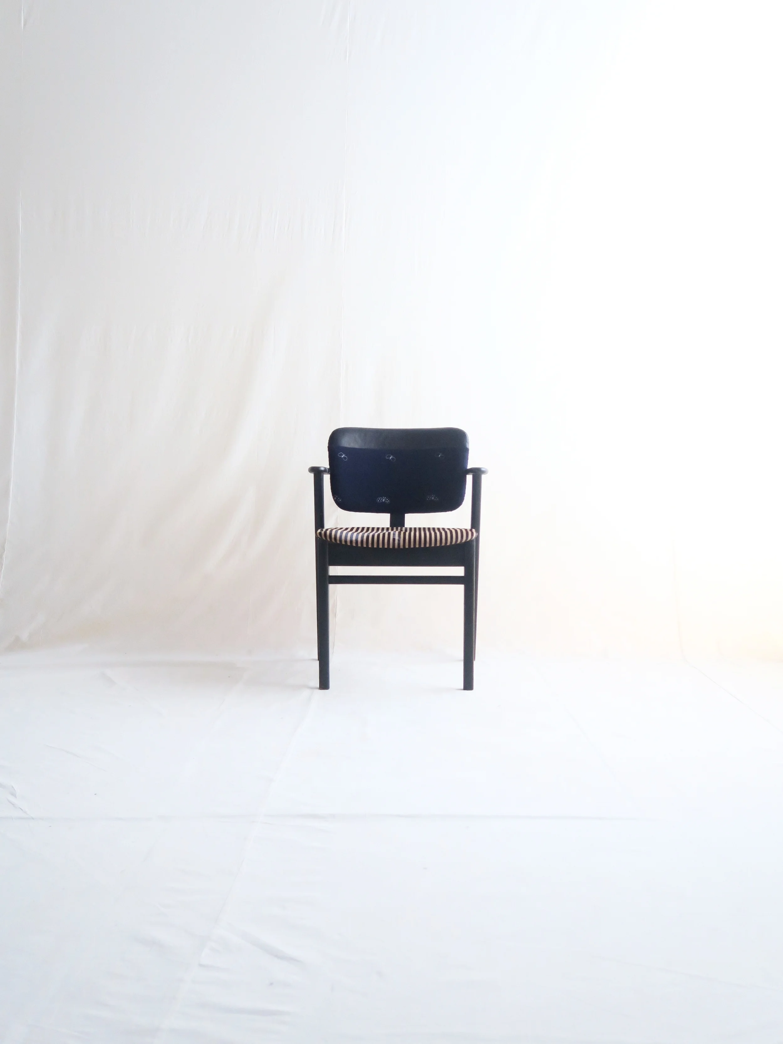 ドムスチェア　イルマリ　タピオヴァーラ