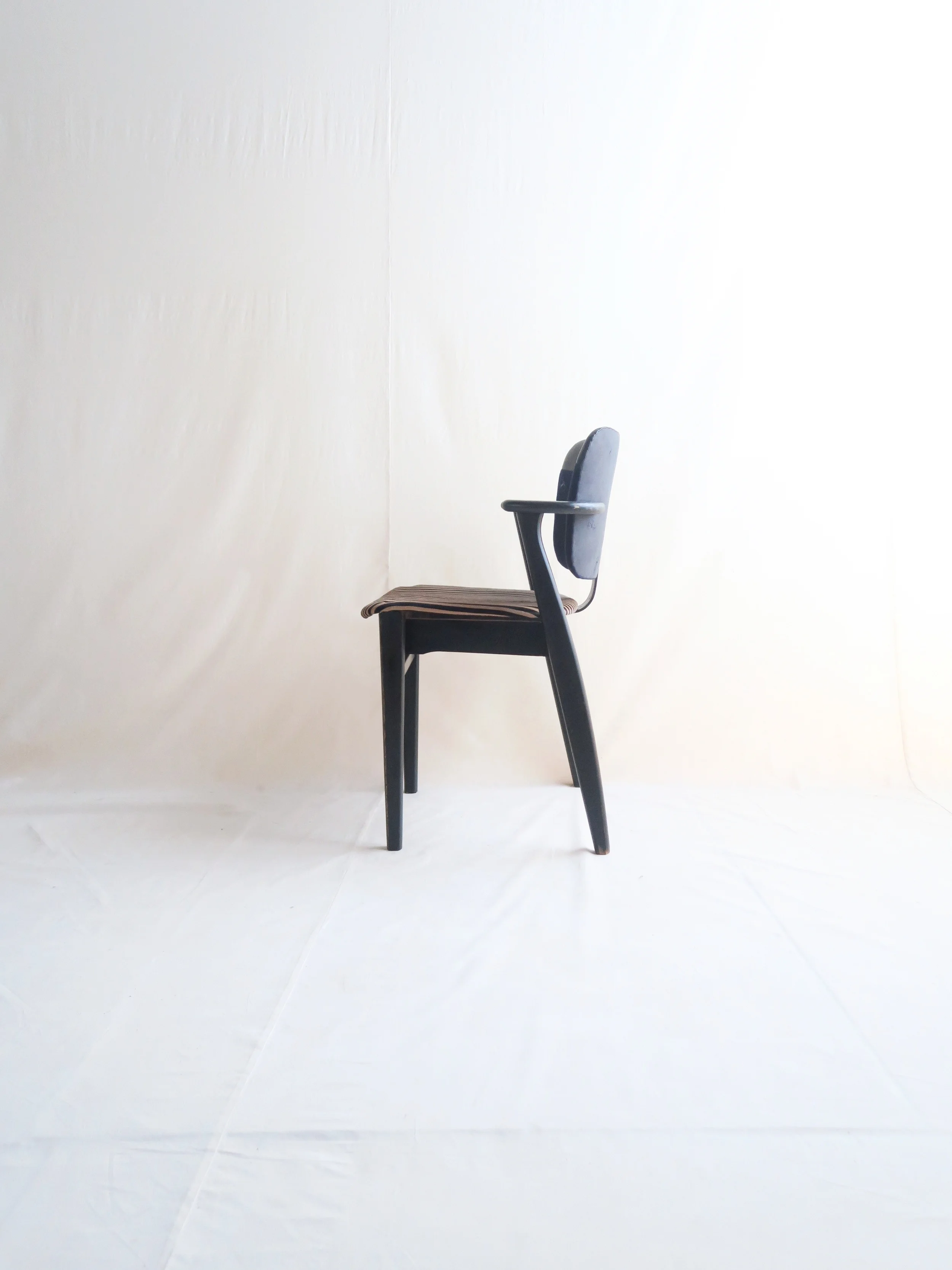 ドムスチェア　イルマリ　タピオヴァーラ