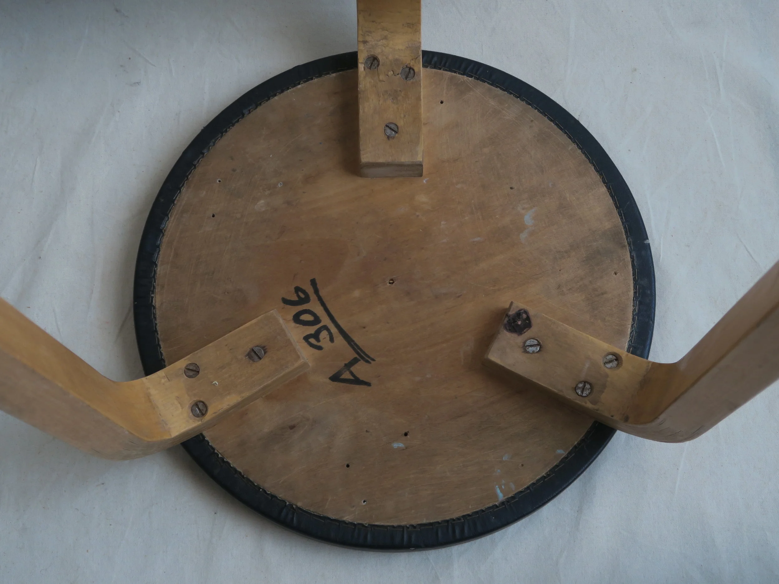 ビンテージ　スツール６０