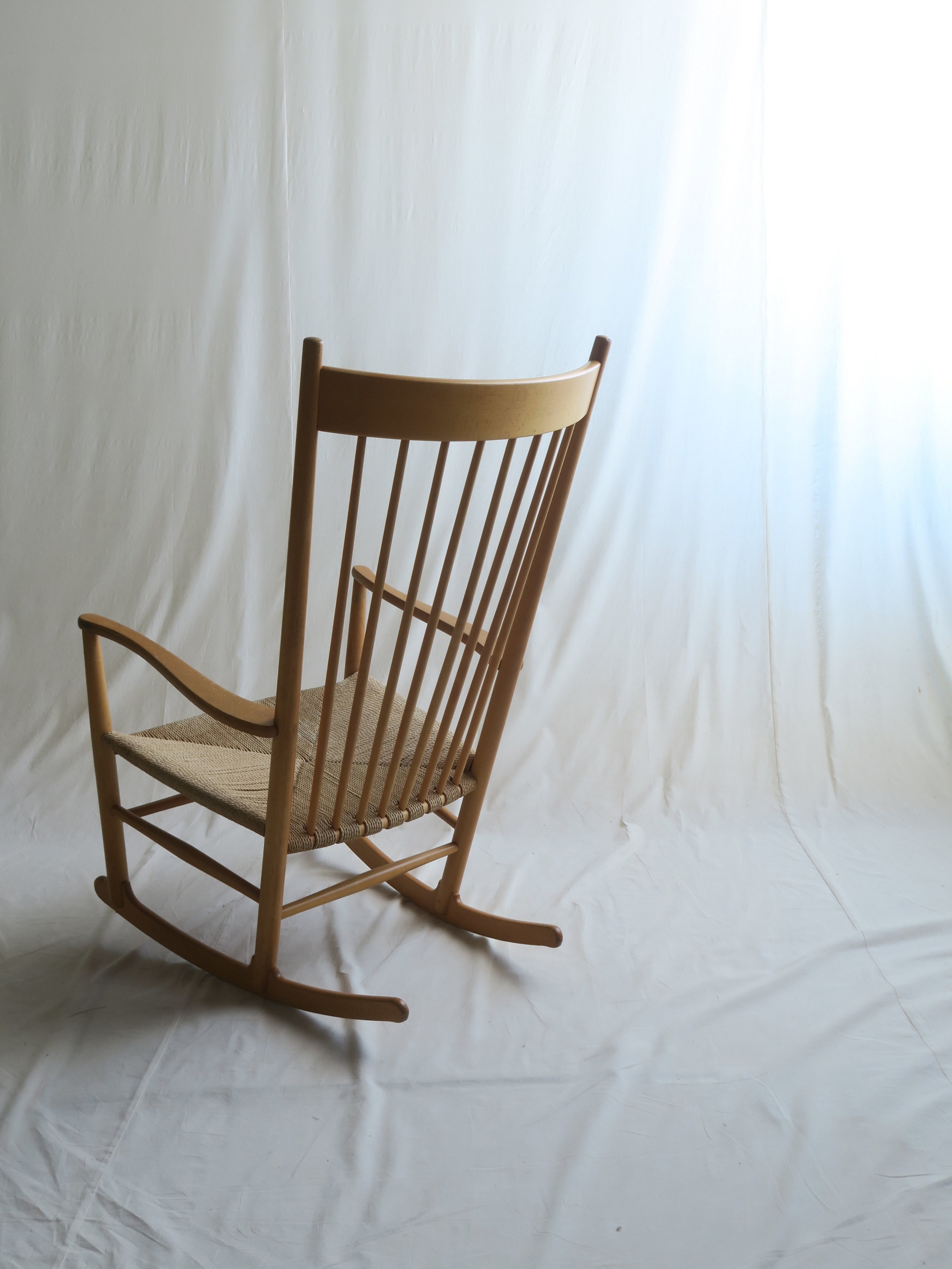 ウェグナー　J16