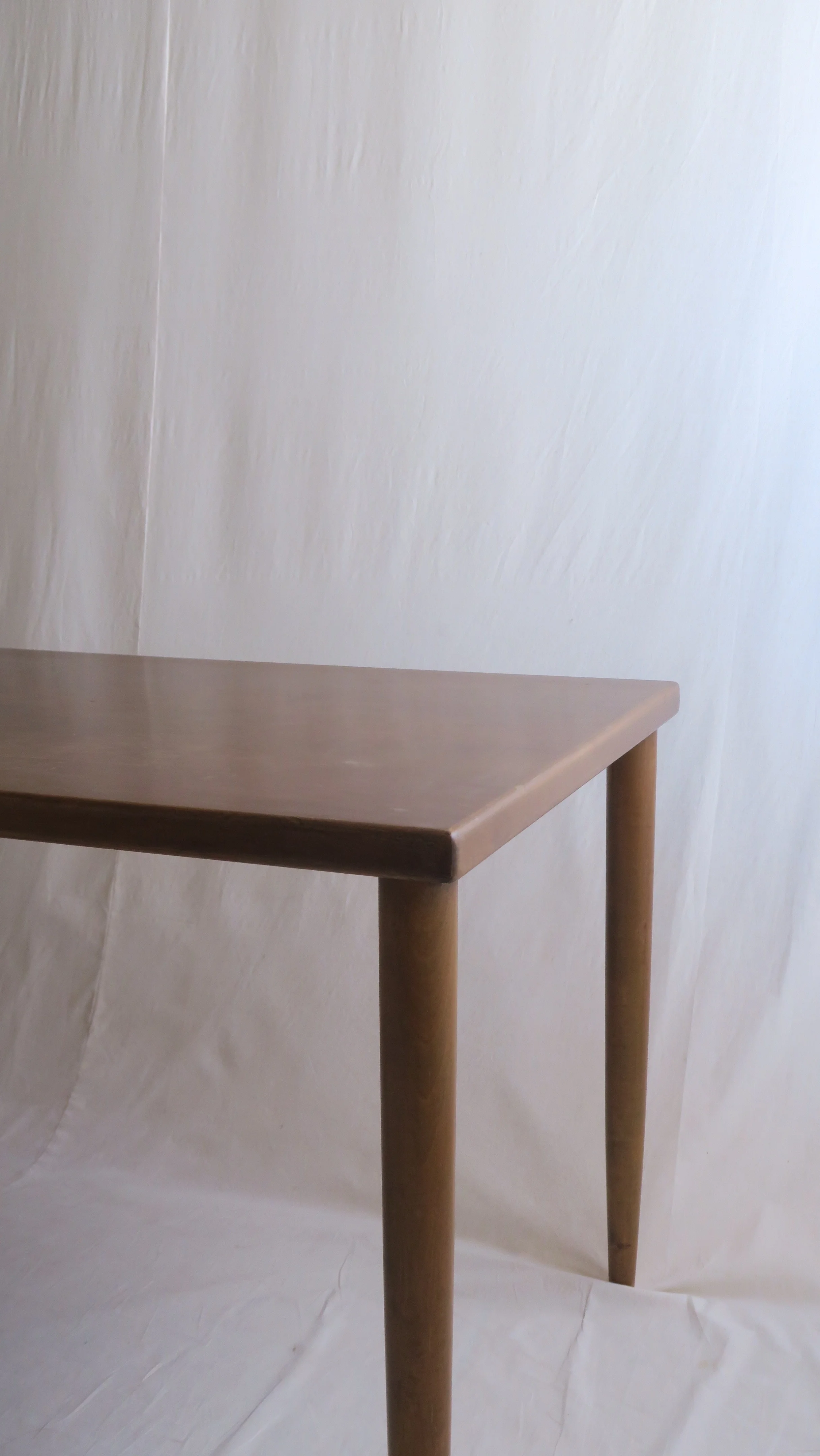 ilmari tapiovaara domus table