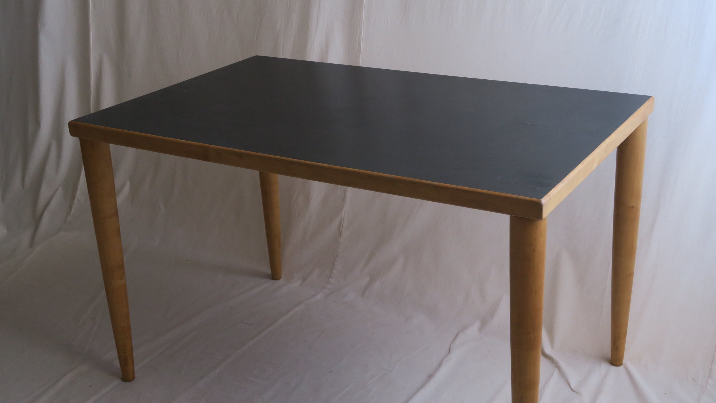 ilmari tapiovaara domus table