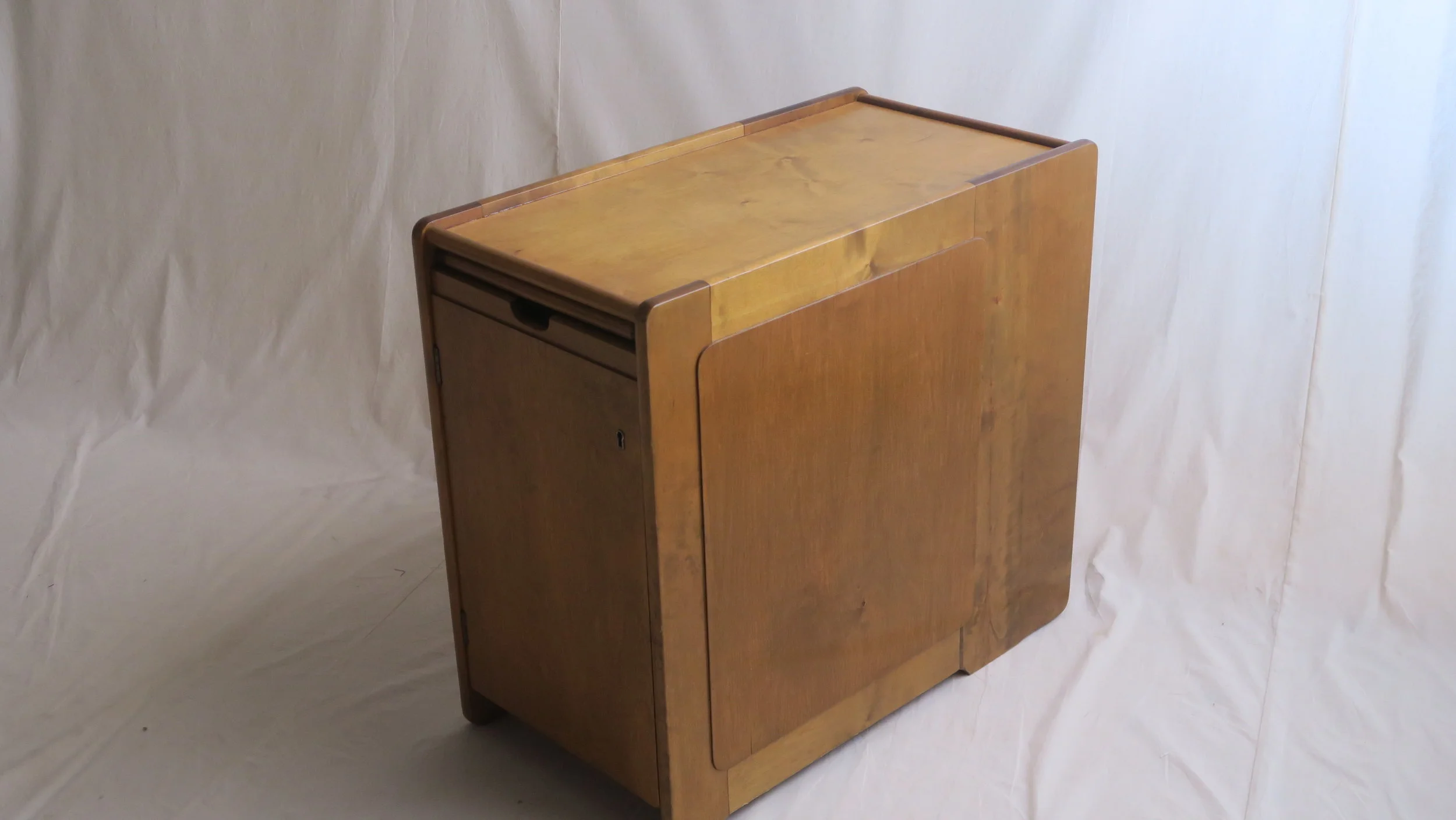 ドムスキャビネット