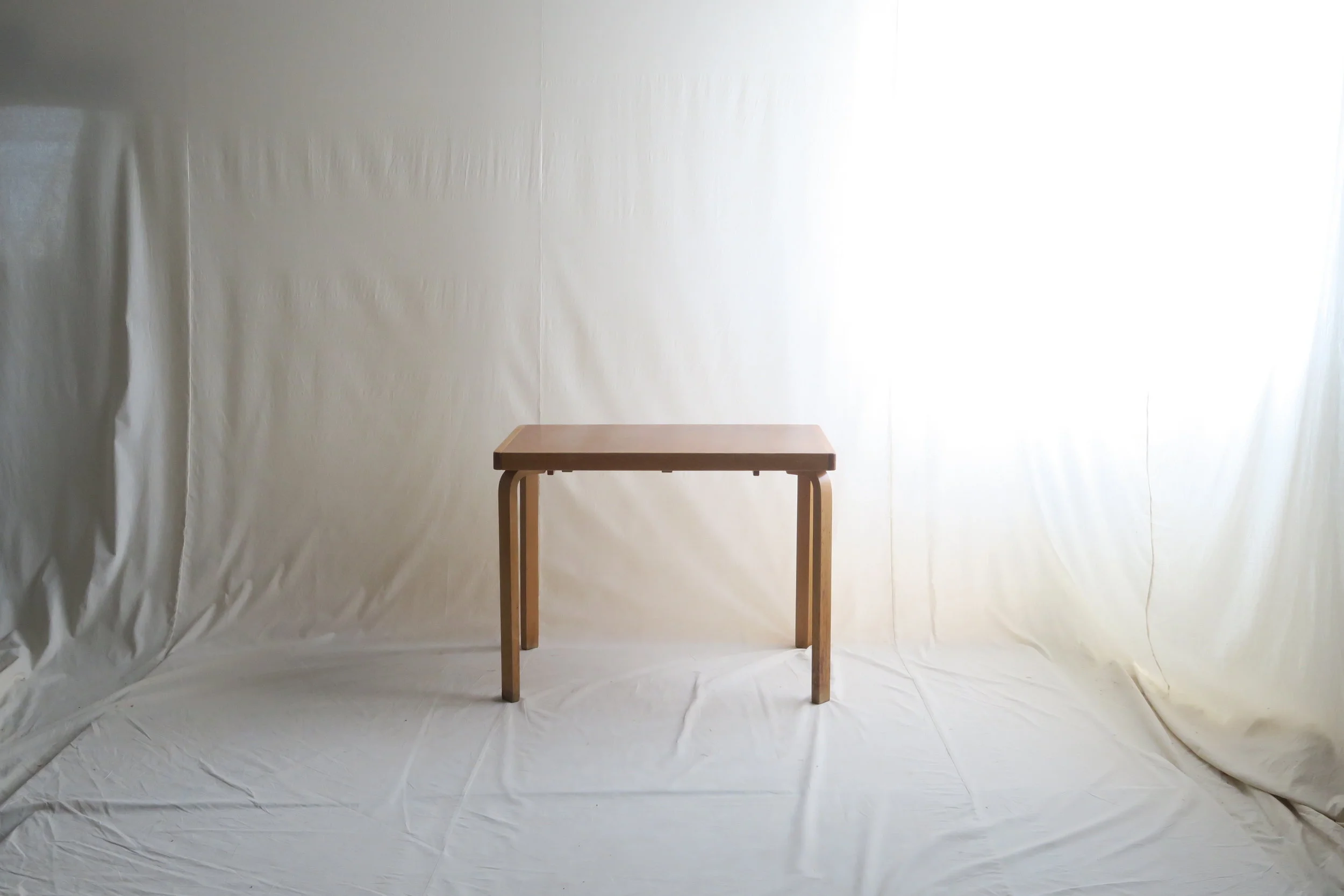 アイノ　デスク