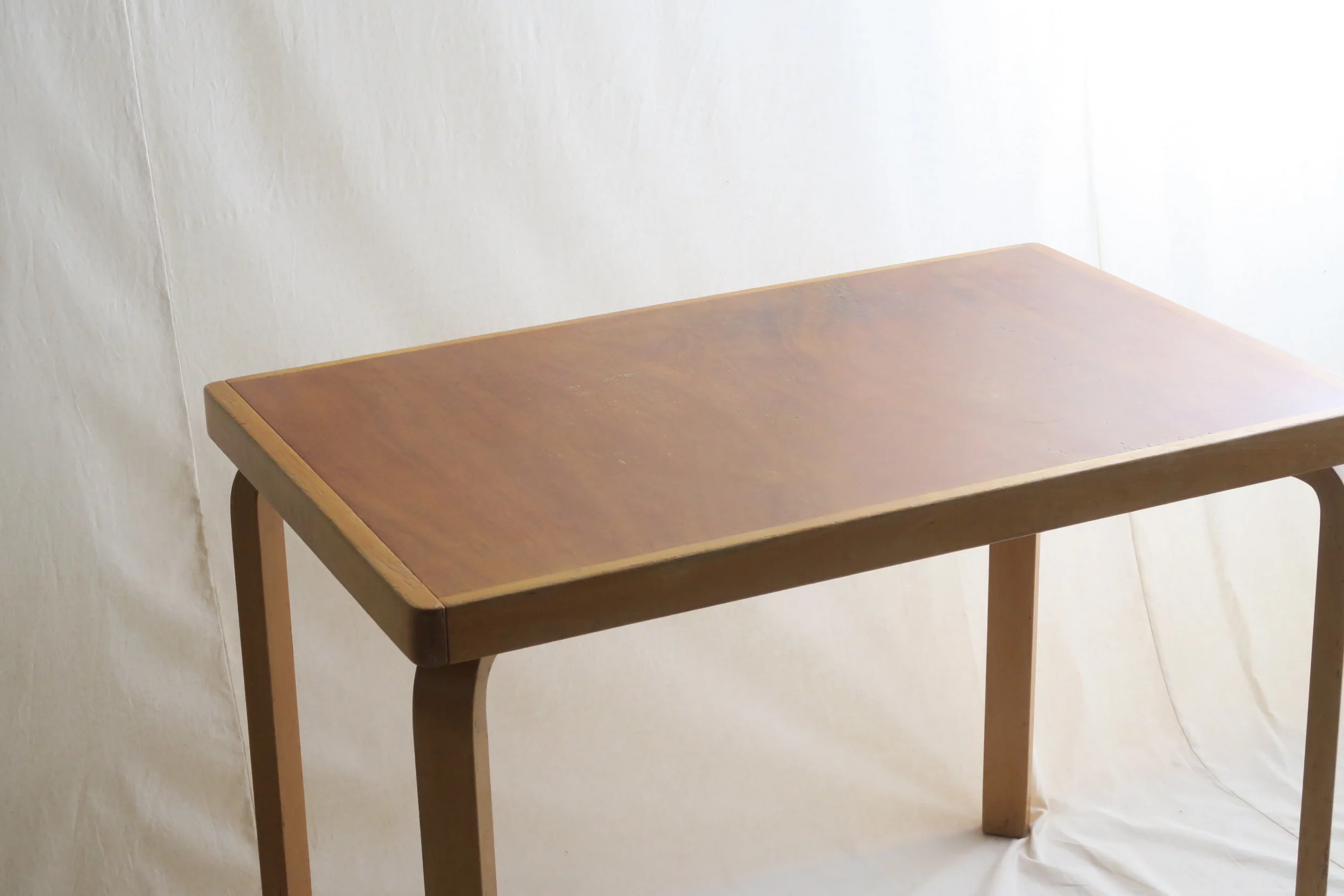 アイノ　デスク