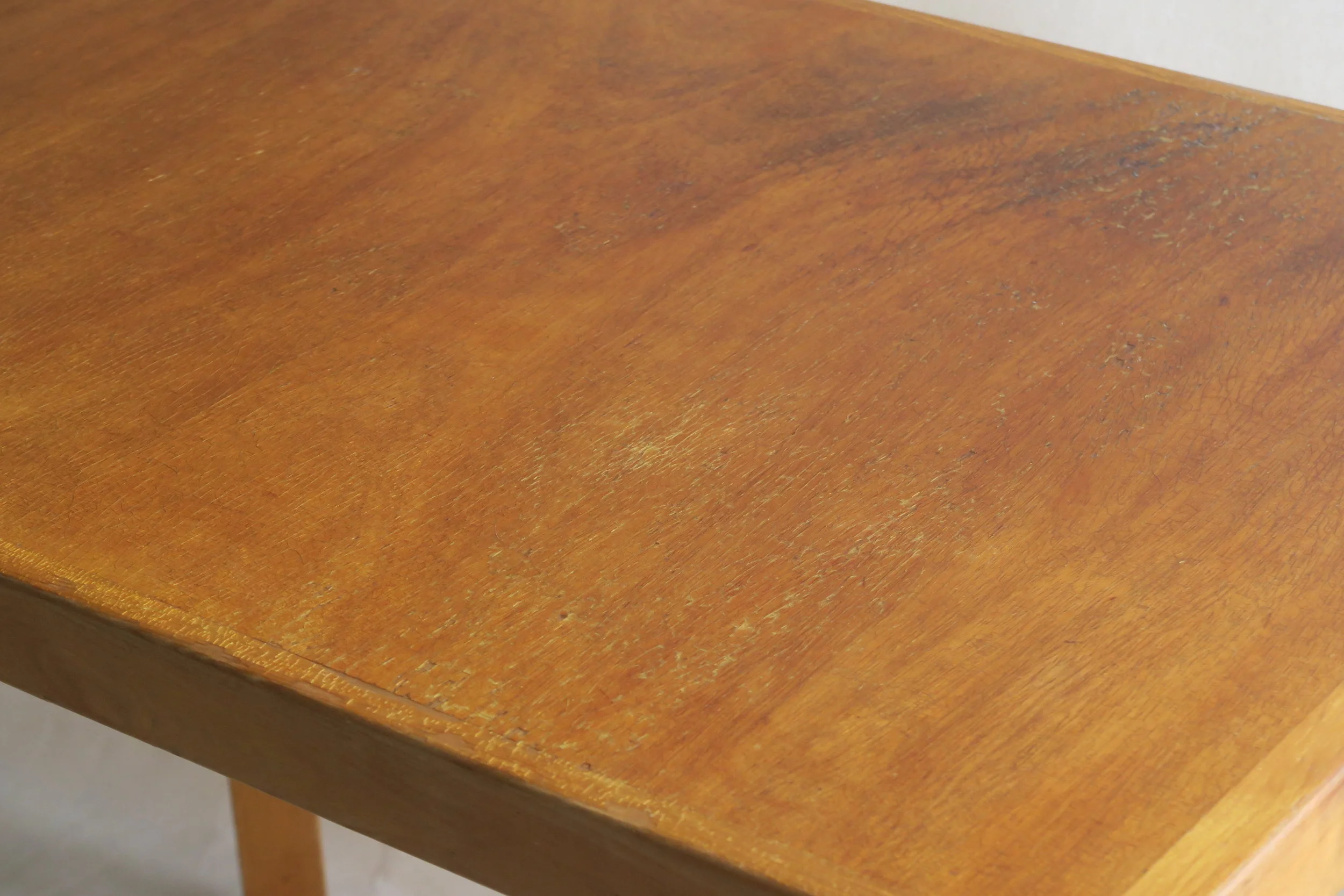 アイノ　デスク