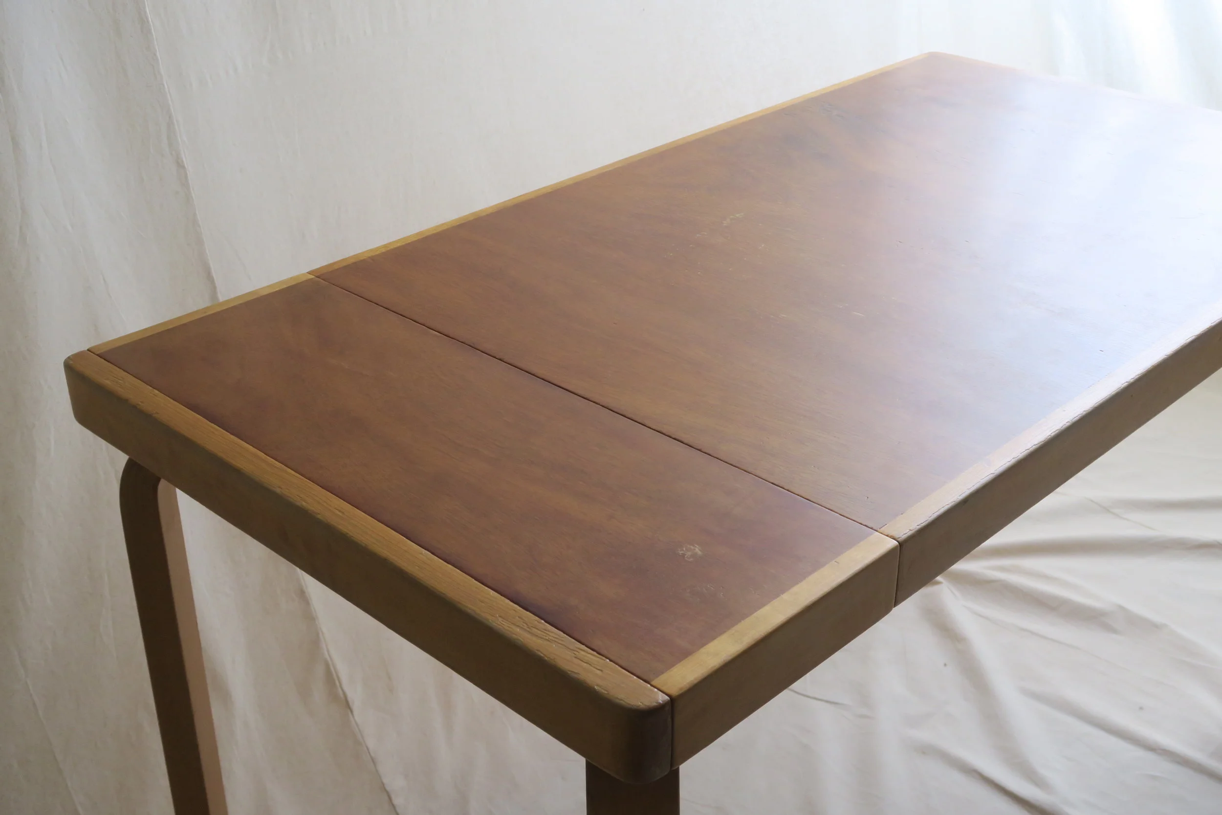 アイノ　デスク