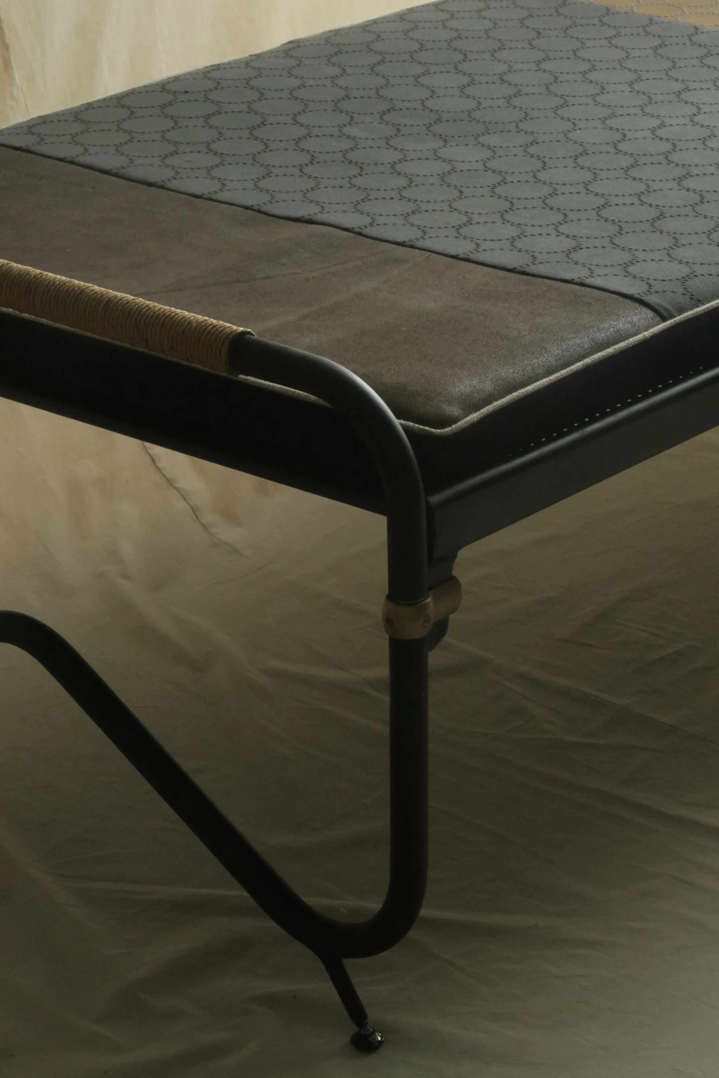 ミナペルホネン　デイベッド