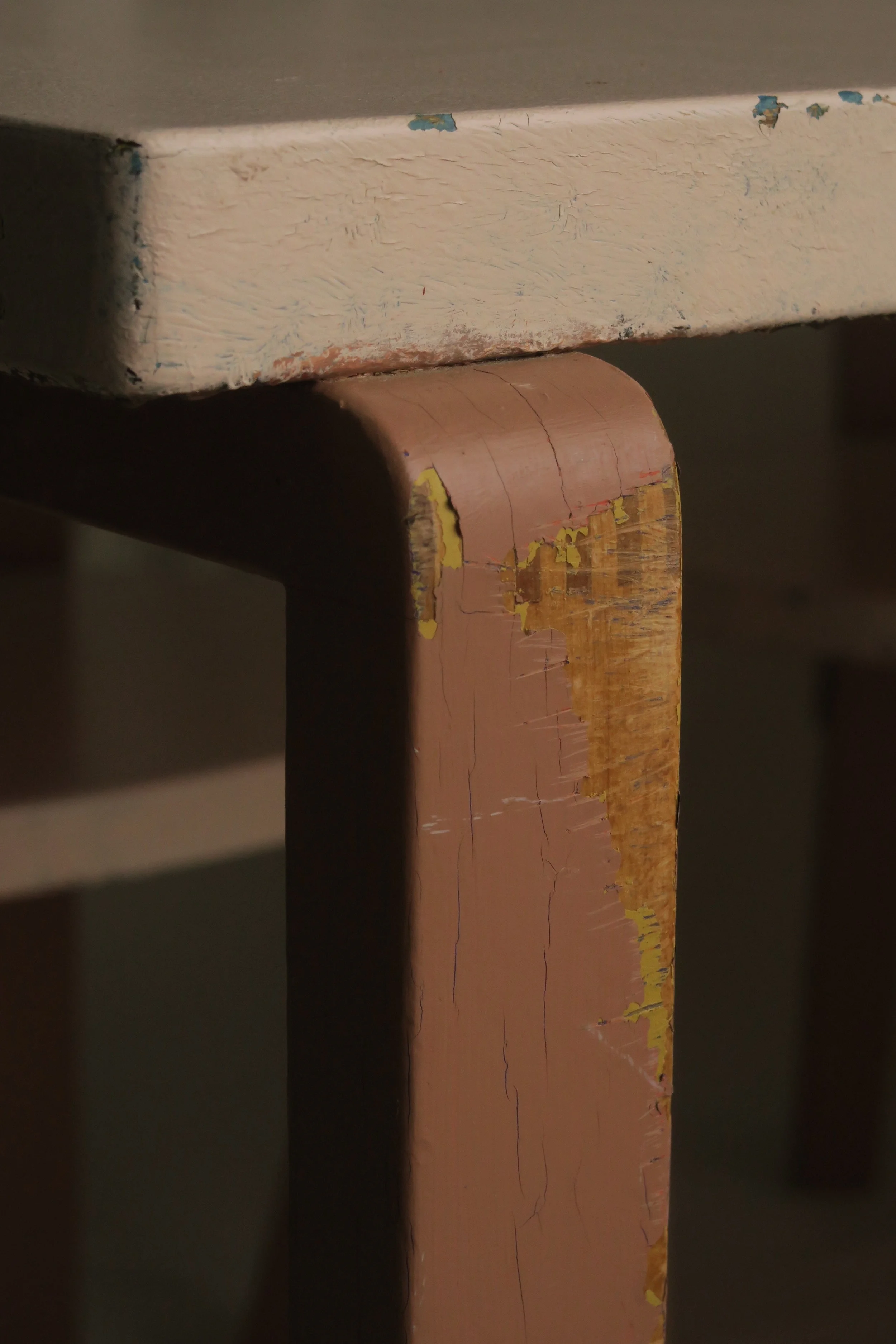 alvar aalto finger joint leg