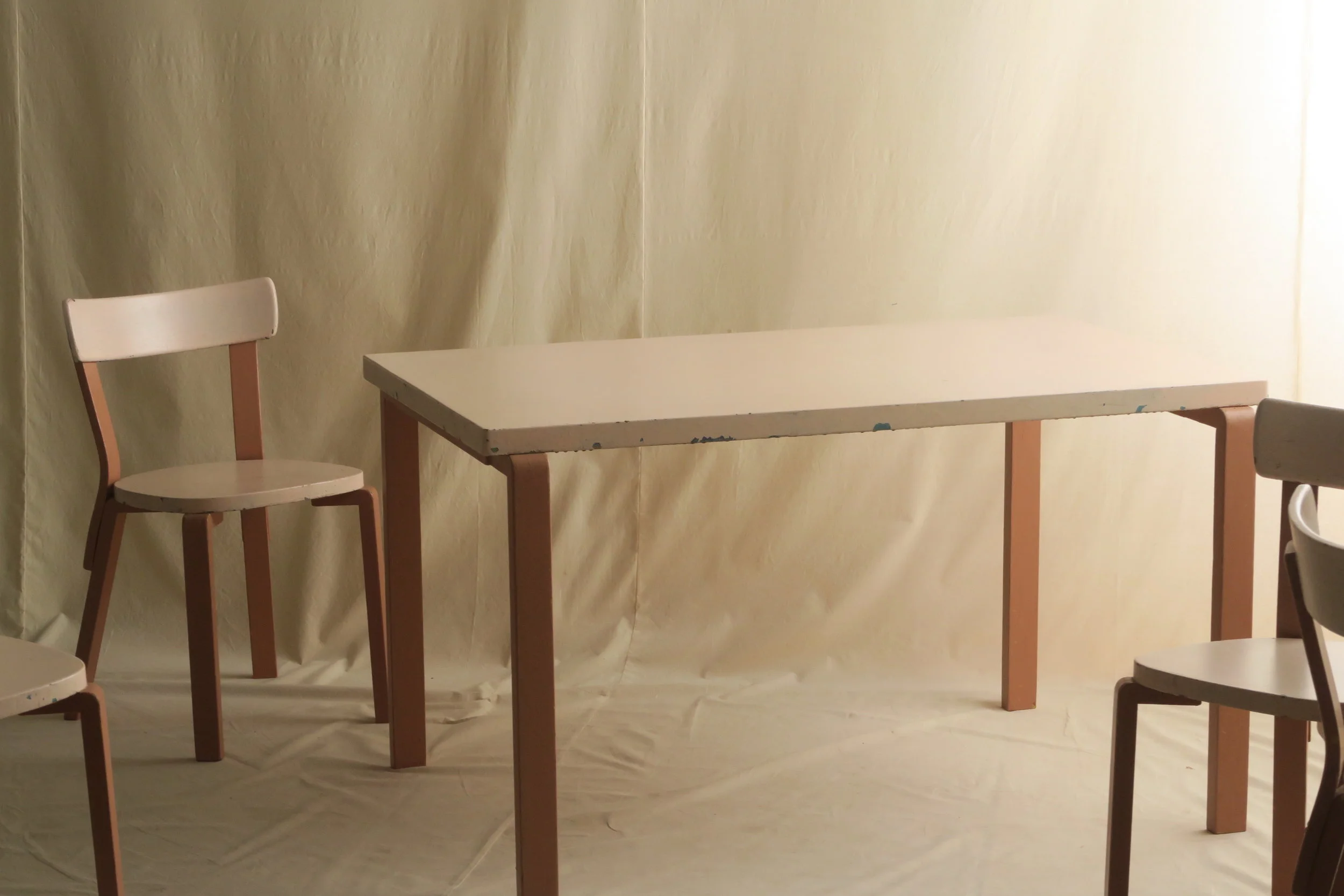 alvar aalto finger joint leg