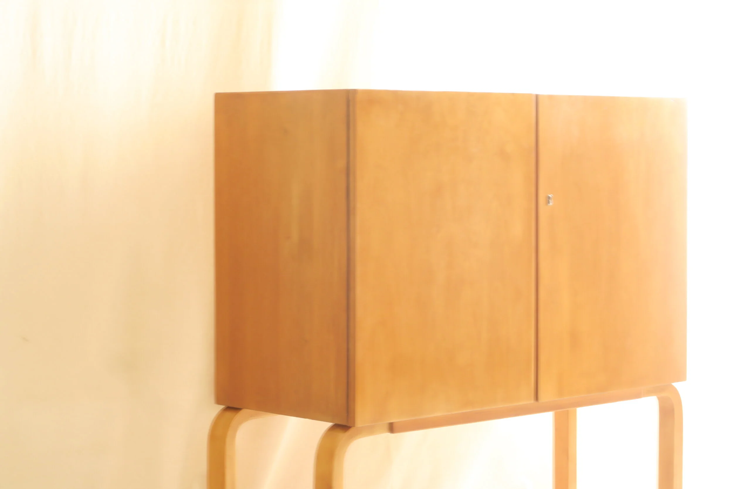 アアルト　キャビネット 810